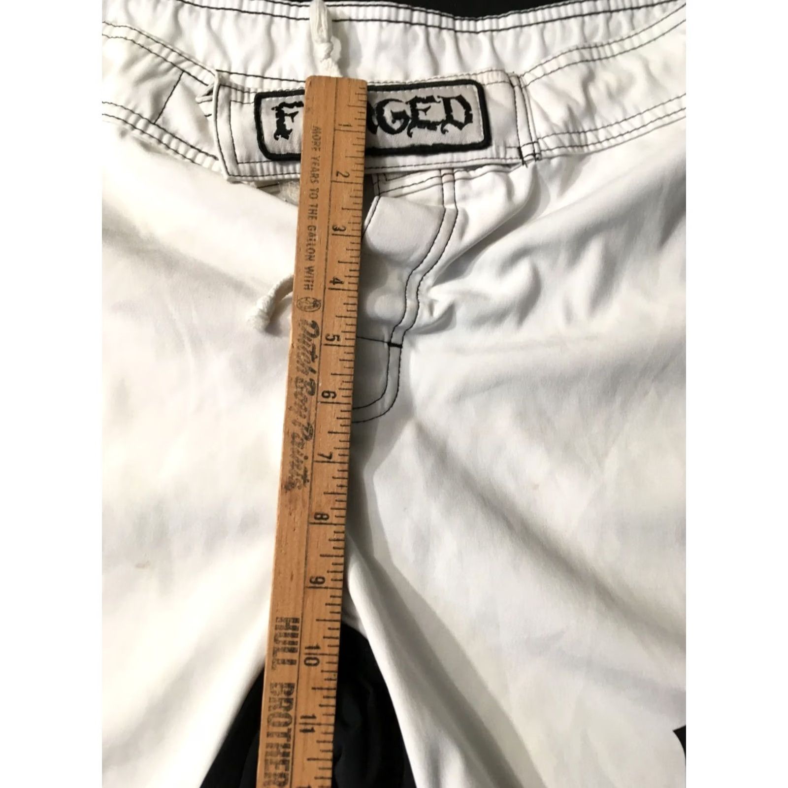 Vintage Forged Board Shorts Mens 36 graphic design surfer spellout Shorts Regular White 36 Athletic Mens Summer 90s? Size US 36 / EU 52 - 4 Thumbnail