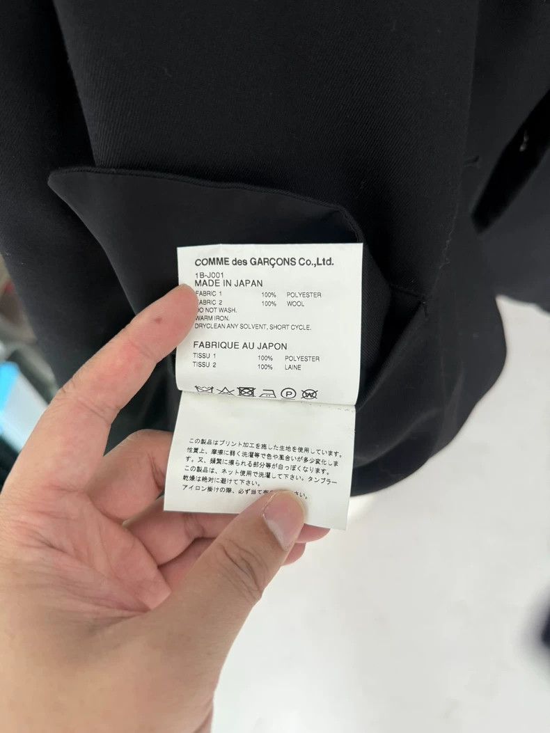 Comme des Garcons Comme Des Garcons Wear a wool suit on both sides. Size US M / EU 48-50 / 2 - 8 Thumbnail