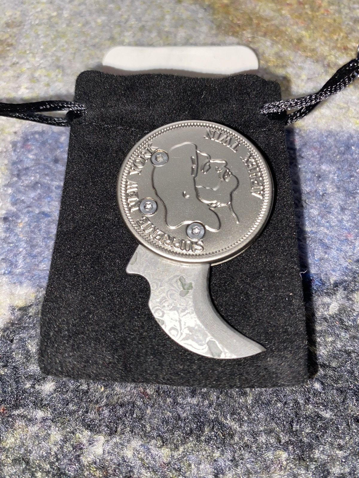 Supreme Supreme Aphex Twin Mantis Coin Knife Silver Size ONE SIZE - 3 Thumbnail