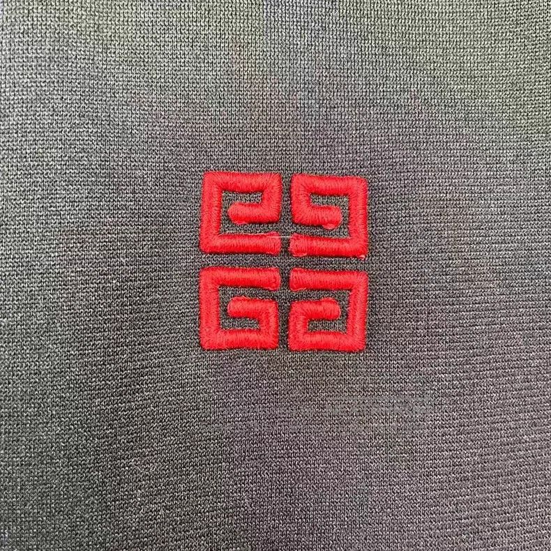 Givenchy Givenchy Velvet Embroidered Quadrant Letter Zip-Up Jacket Size US L / EU 52-54 / 3 - 5 Thumbnail