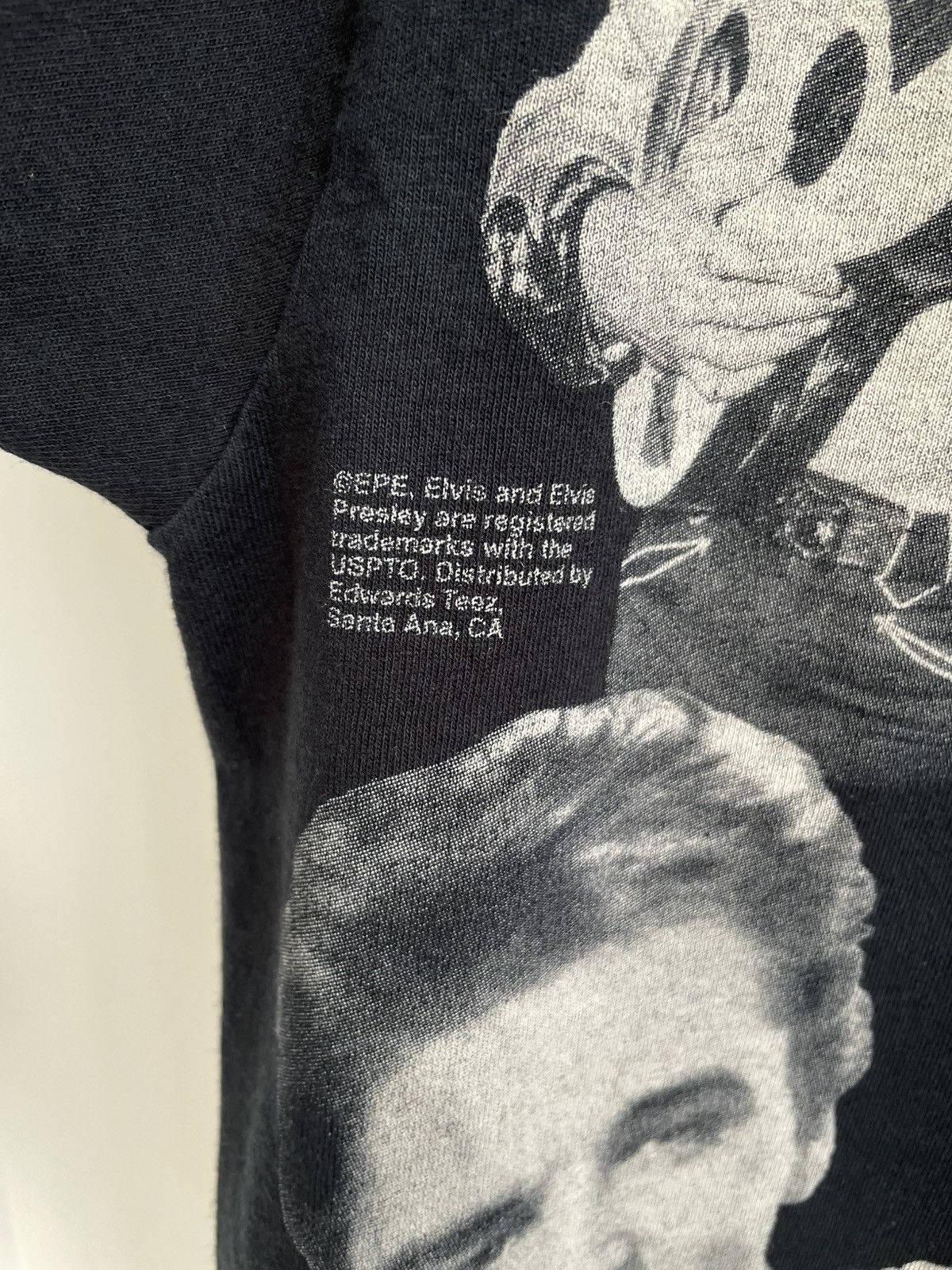 Vintage Elvis Presley Vintage T Shirt Tee Live On Stage 2000s Size US M / EU 48-50 / 2 - 8 Thumbnail