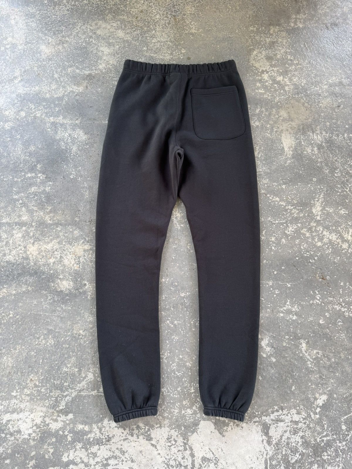 Fear of God Essentials Fear Of God Joggers Pants Size US 34 / EU 50 - 4 Thumbnail
