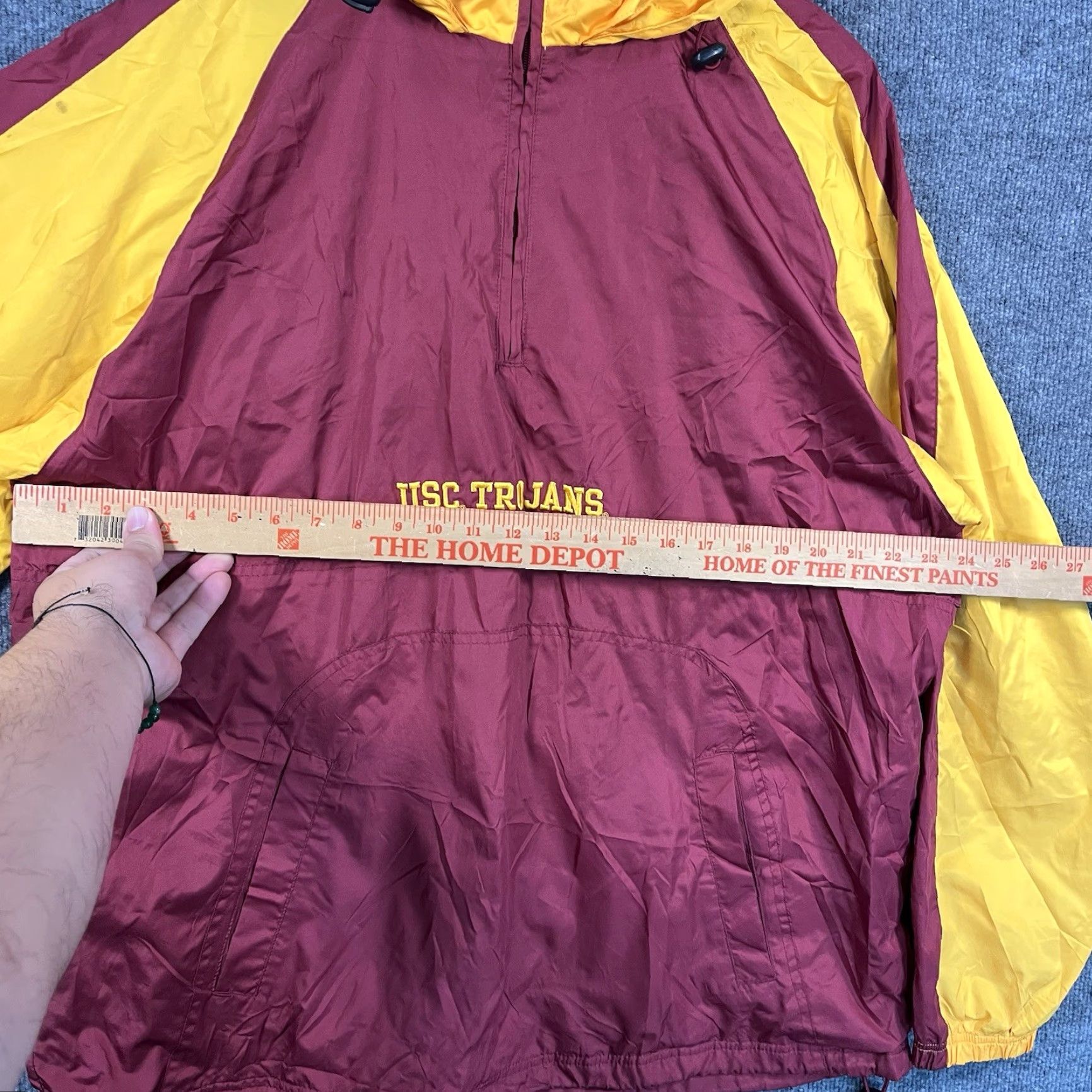 Vintage VINTAGE Red Oak USC Trojans Pullover Jacket Mens Large Hooded Windbreaker Red Tailored Utility? Size US L / EU 52-54 / 3 - 4 Thumbnail
