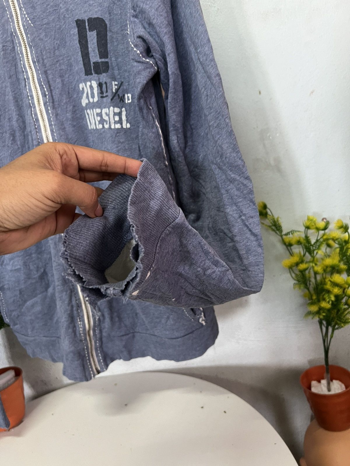Diesel Vintage Diesil Distress Hoodie Size US M / EU 48-50 / 2 - 4 Thumbnail