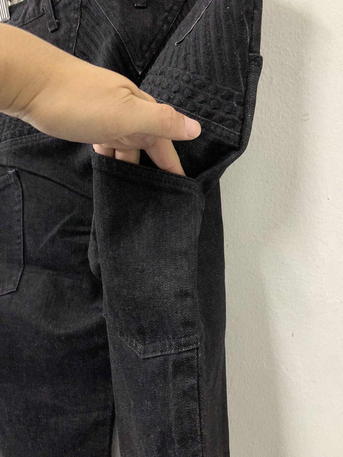 Japanese Brand Irie by Irielife denim Jorts 3 Quarter Black On Black Denim Size US 34 / EU 50 - 9 Thumbnail