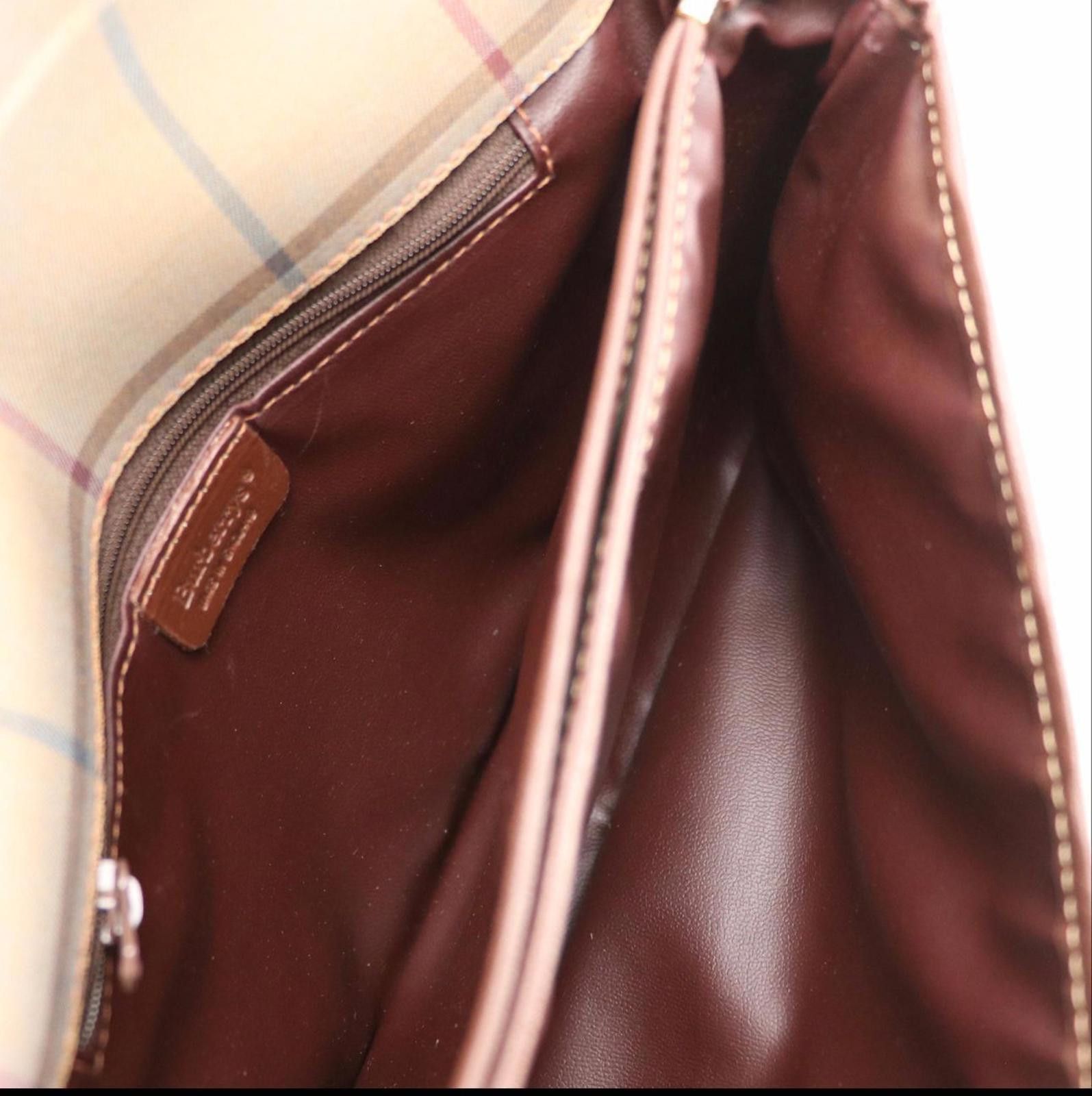 Burberry Vintage Nova Burberry Beige Plaid Clutch Bag Size ONE SIZE - 5 Thumbnail