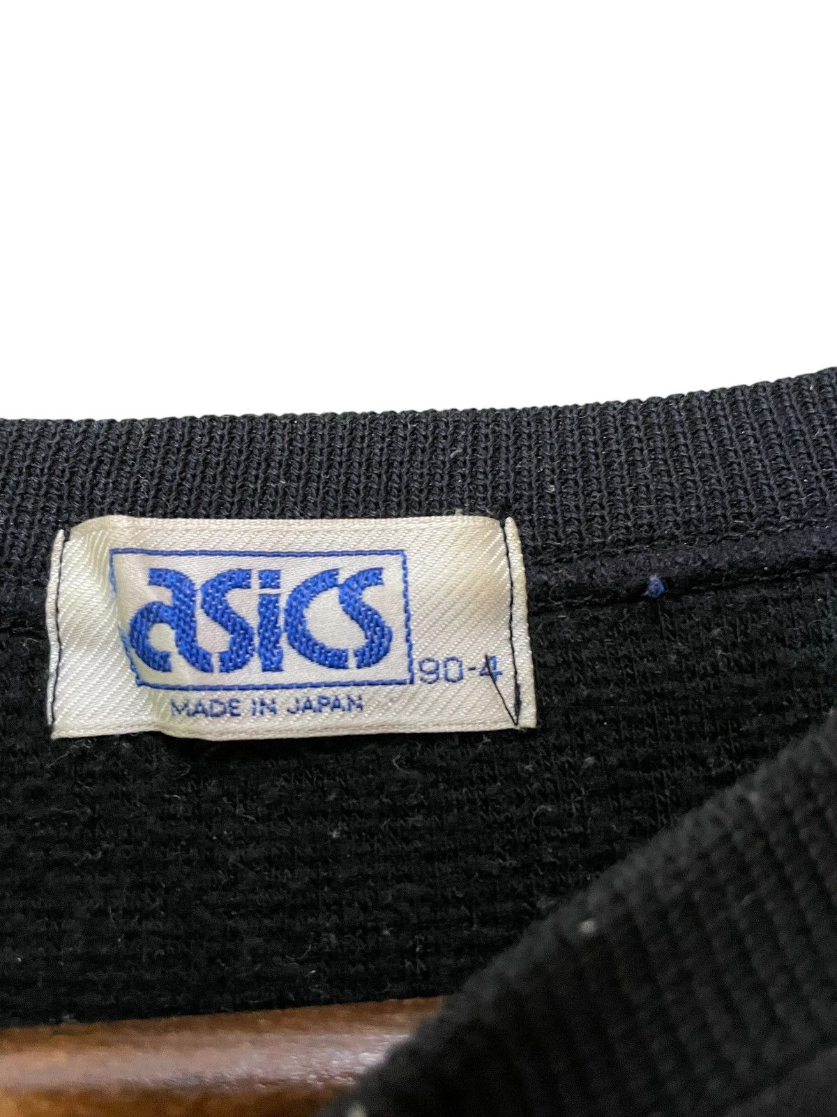 Asics ASICS embroidered small logo sweatshirt color black Size US M / EU 48-50 / 2 - 6 Thumbnail