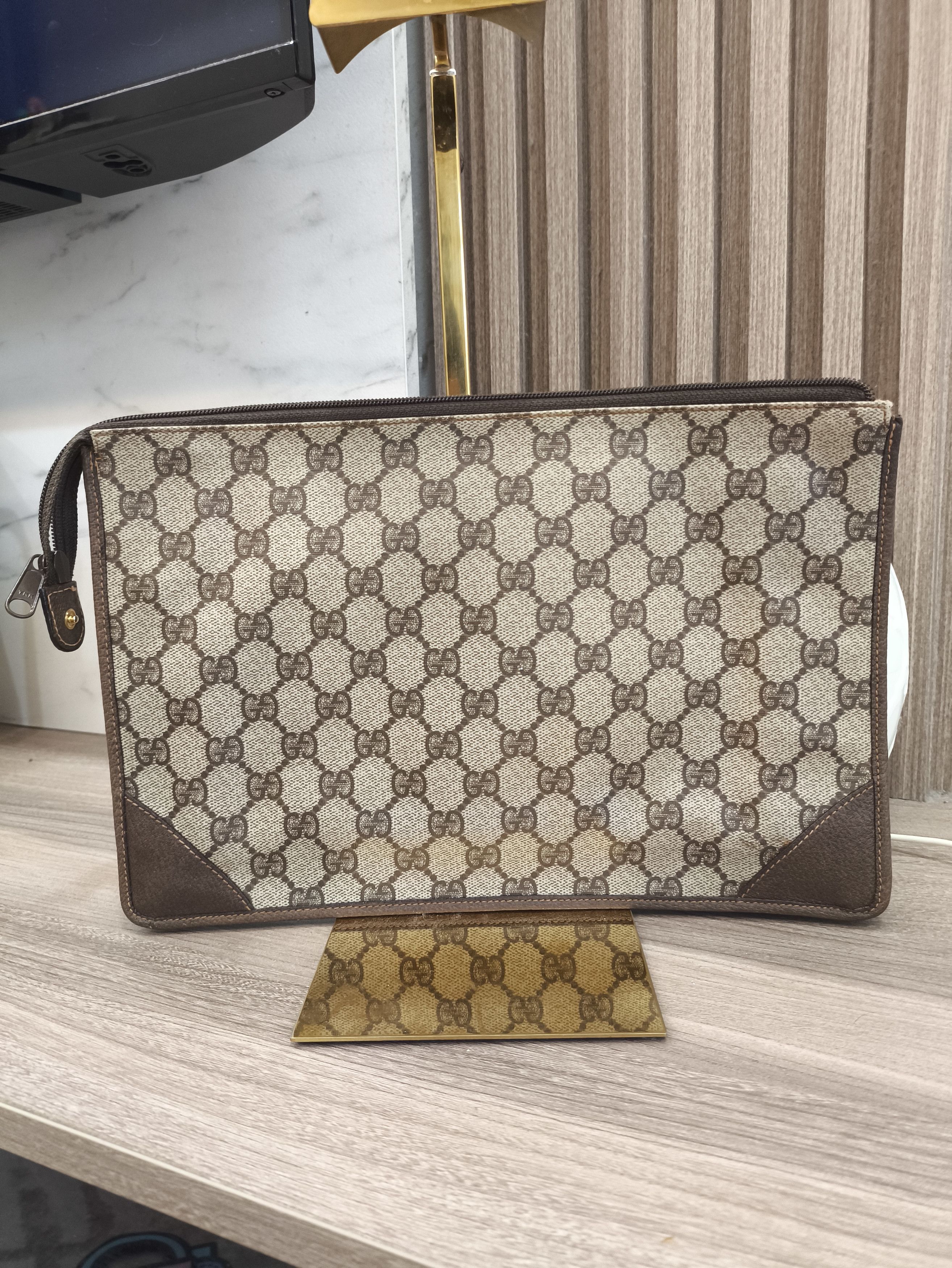 Gucci Gucci Brown GG Supreme Clutch Bag Beige Bag Size ONE SIZE - 2 Thumbnail