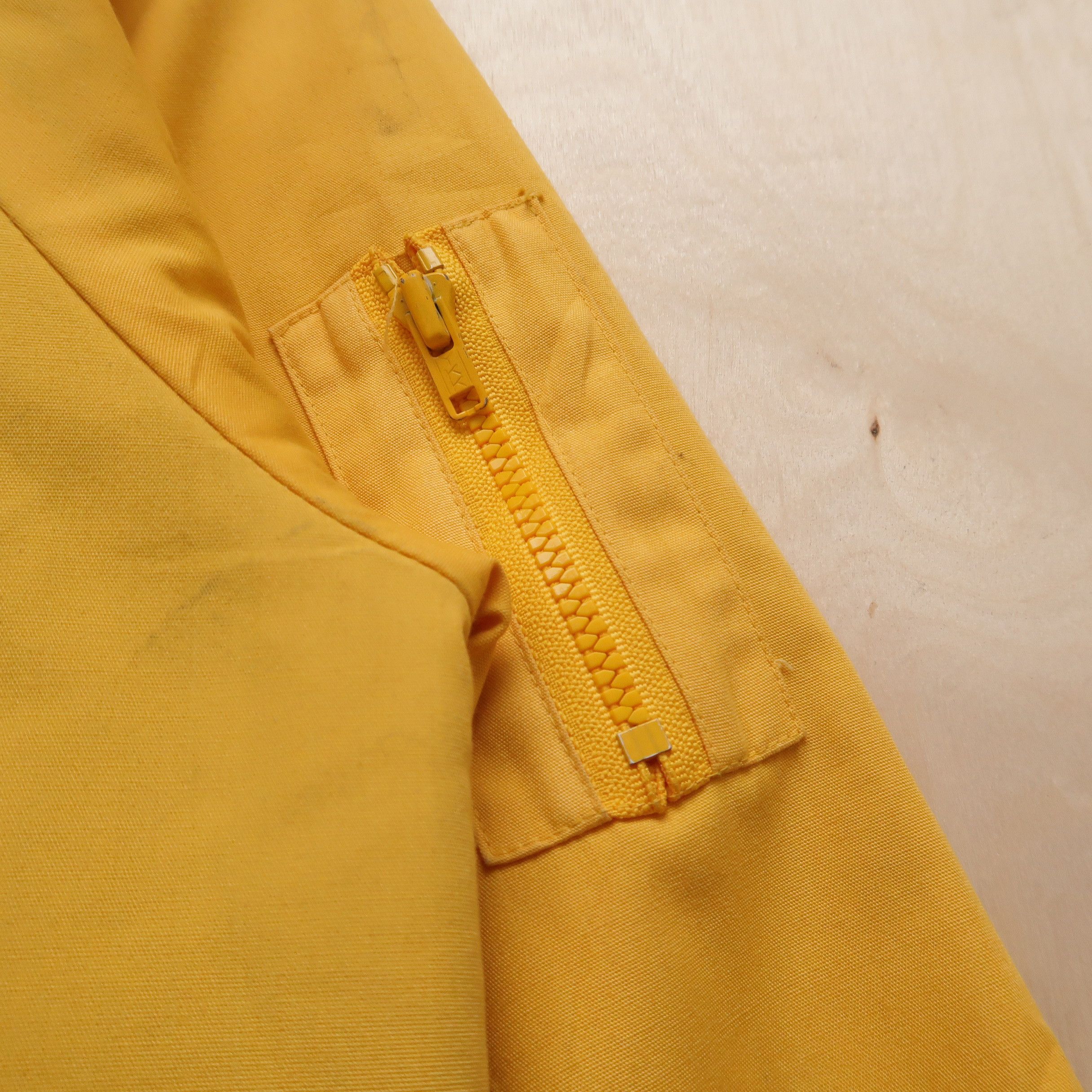 Japanese Brand 1990s Kodak Color Film Sherpa Jacket Distressed Size US M / EU 48-50 / 2 - 9 Thumbnail