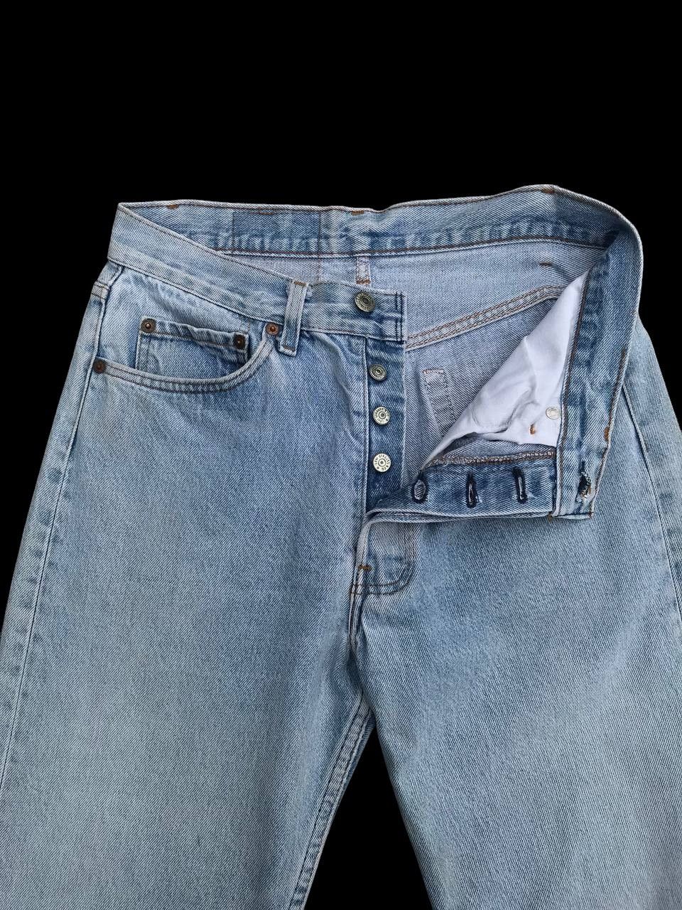 Levi's Vintage Clothing 80S Vintage Levis 501 USA lightwash dirty Stain W29x28 inch Size US 29 - 8 Thumbnail