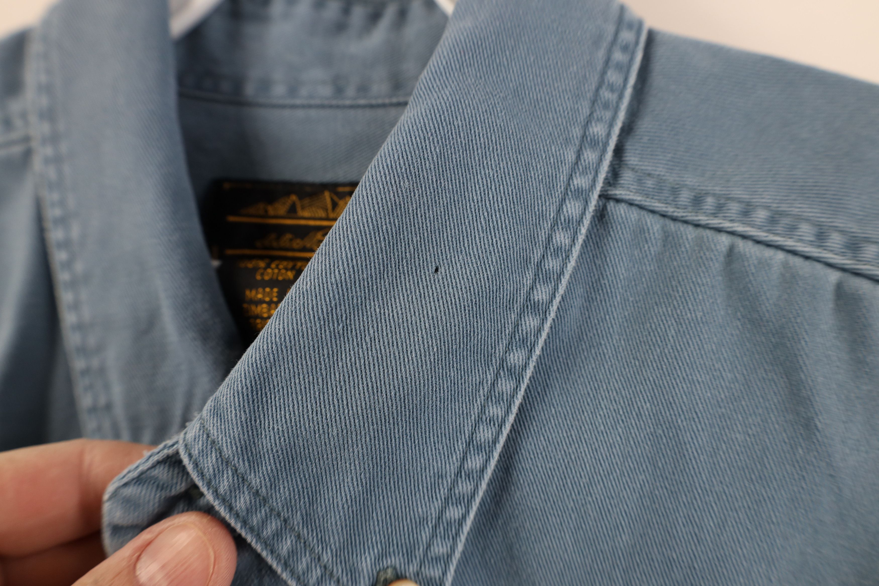 Eddie Bauer Vintage 90s Eddie Bauer Stonewash Twill Button Down Shirt Size US L / EU 52-54 / 3 - 5 Thumbnail