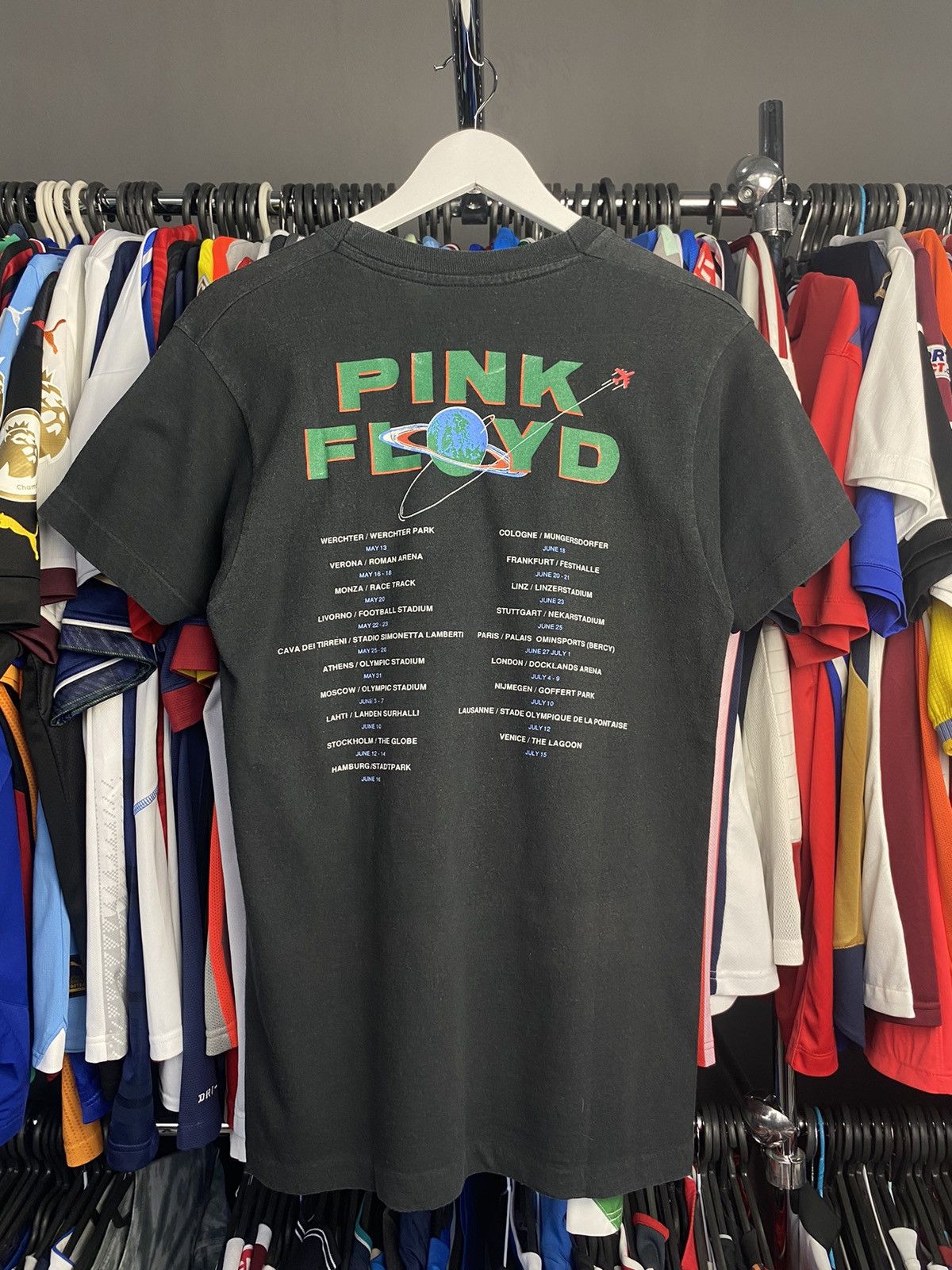 Band Tees 1989 VINTAGE PINK FLOYD T-SHIRT ‘89 WOURLD TOUR Size US S / EU 44-46 / 1 - 2 Thumbnail