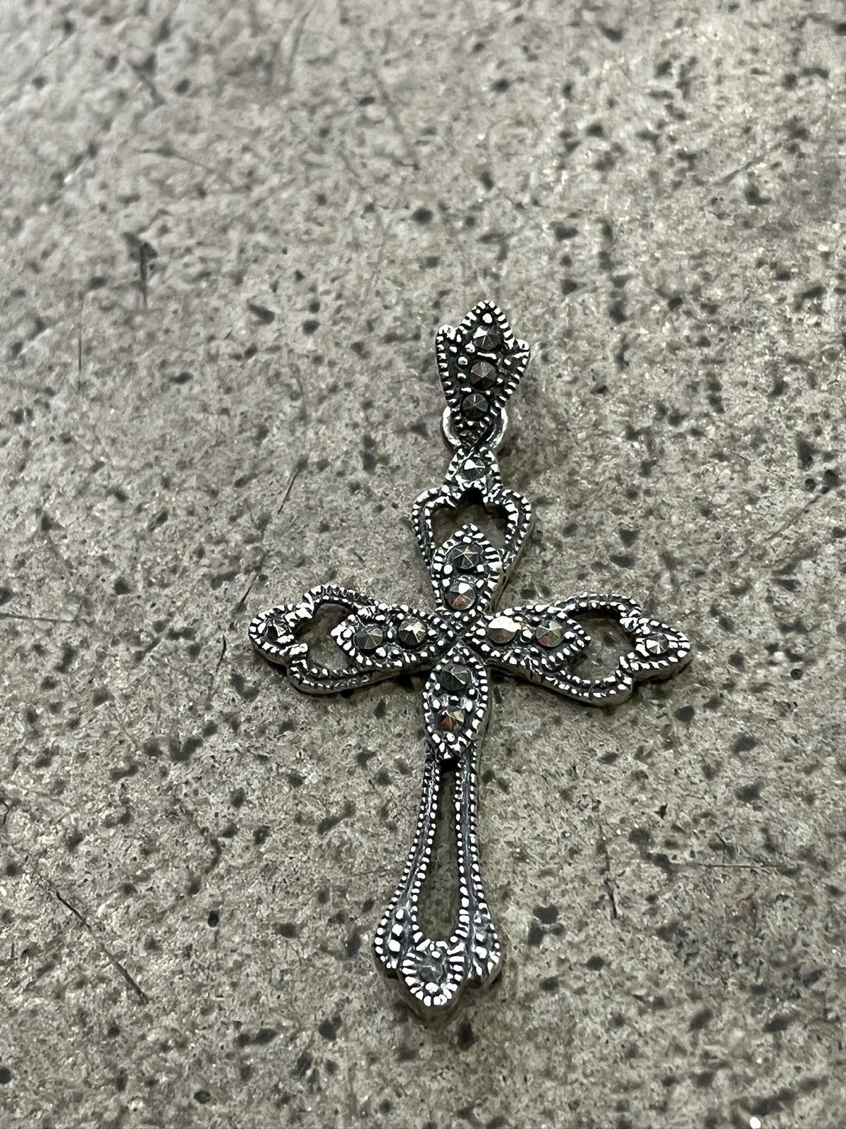 Other Vintage Sterling Silver Cross Pendant (unisex) Size ONE SIZE - 11 Thumbnail