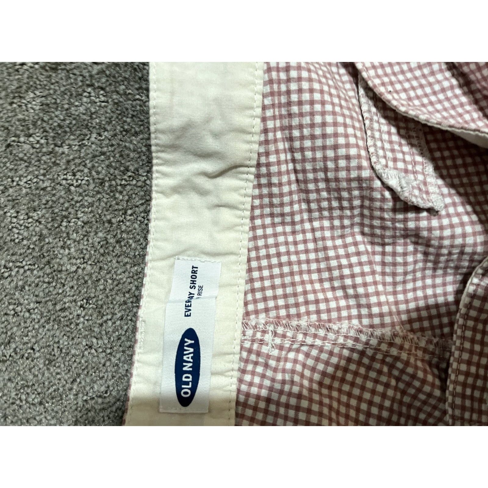 Old Navy Old Navy Shorts Chino Womens 28 Plus Pink Gingham Check Casual 5in Inseam Preppy Womens Size 28" / US 6 / IT 42 - 3 Thumbnail