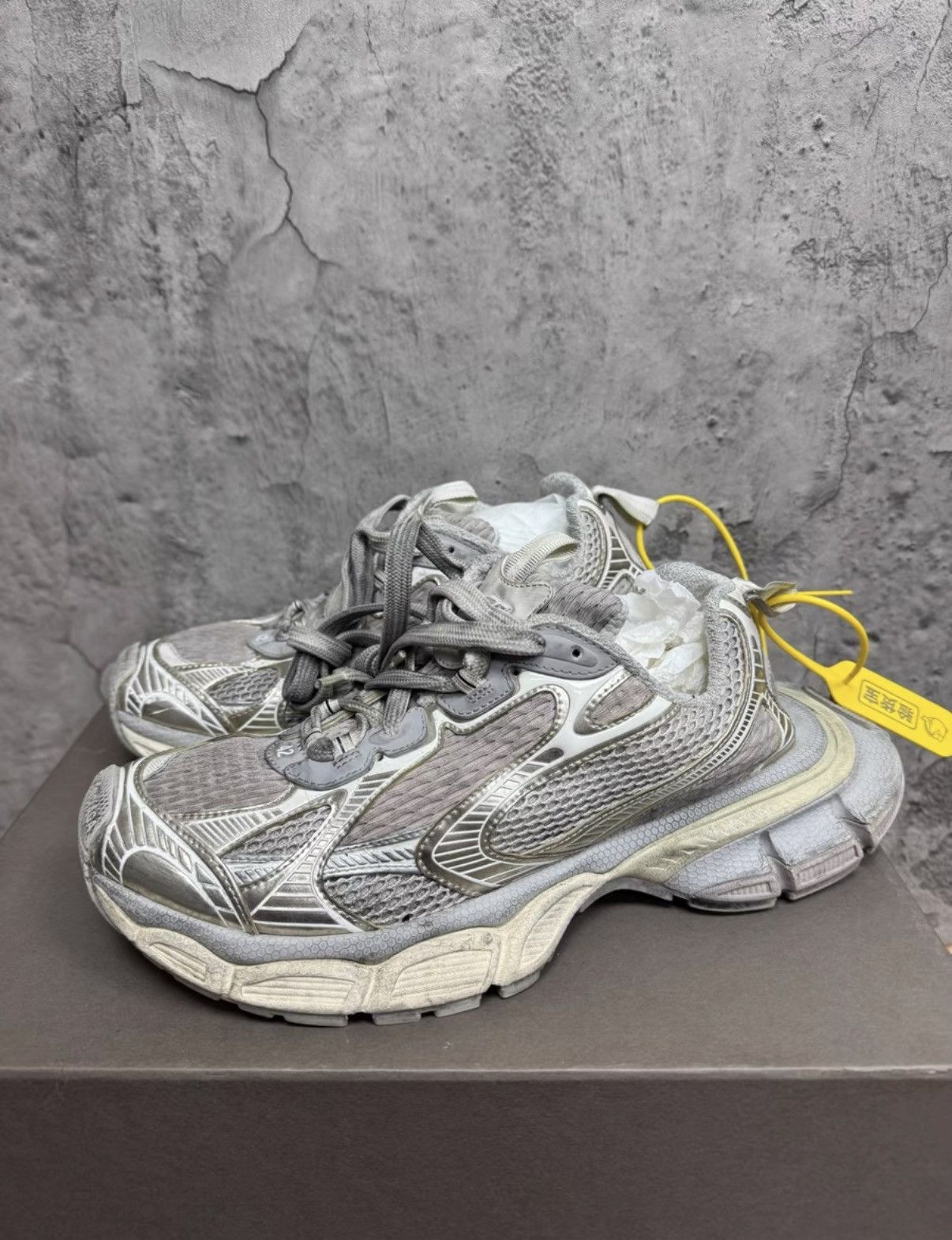 Balenciaga Balenciaga 3XL Low-Top Sneakers K37 Size US 8.5 / EU 41-42 - 1 Thumbnail