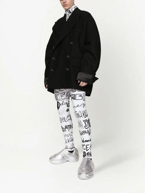 Dolce & Gabbana o1y0125 Double-Breasted Coat in Black Size US S / EU 44-46 / 1 - 5 Thumbnail