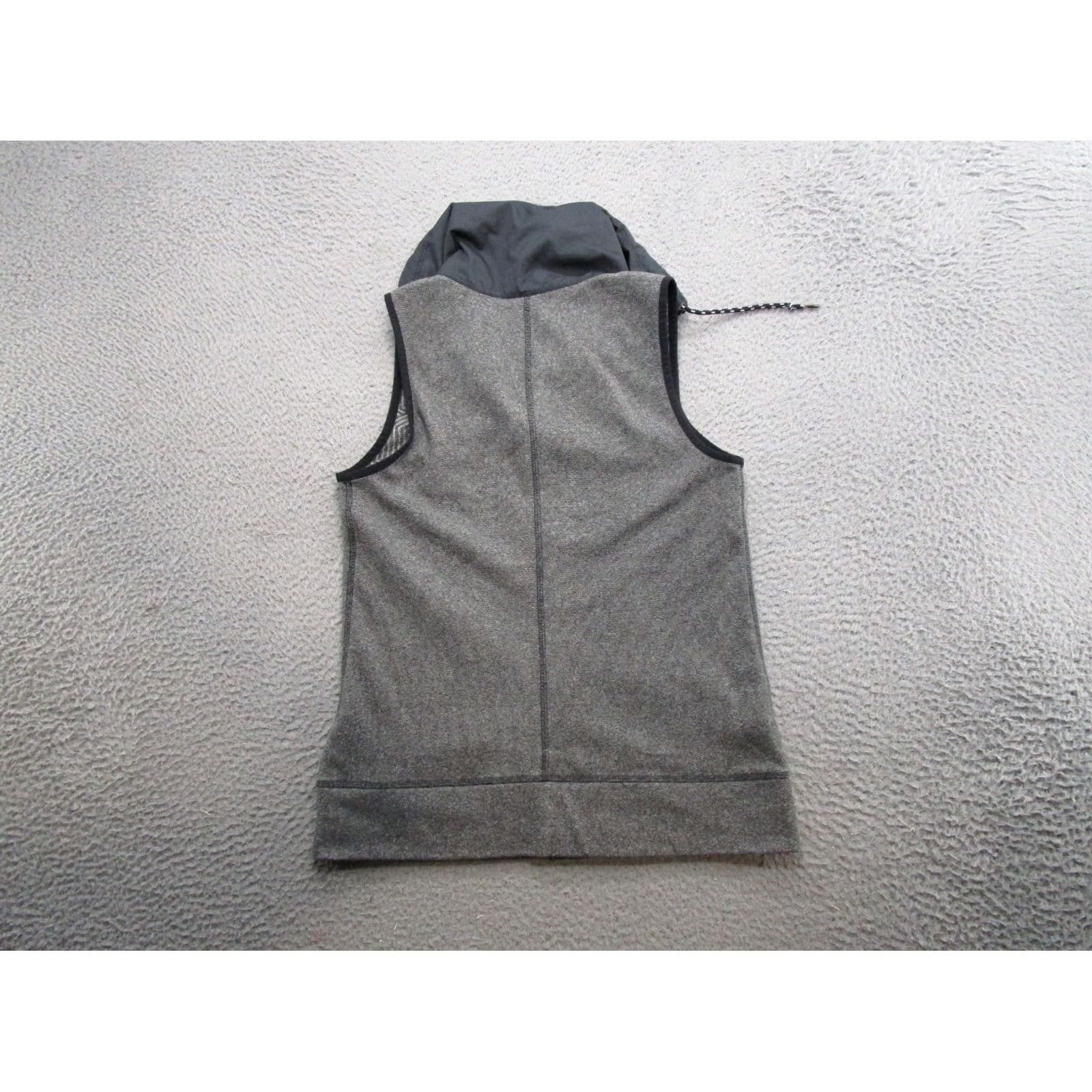 Under Armour Under Armour ColdGear Women's Gray Vest Shirt Zip Closure Size S Fitness Sportswear Stretch Mock Neck Mid-Length Jacket/Coat Womens Size S / US 4 / IT 40 - 7 Thumbnail