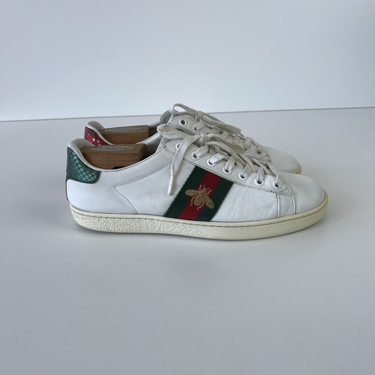 Gucci Gucci Ace Bee Embroidered Trainers Leather Sneakers White Size US 8 / IT 38 - 5 Thumbnail