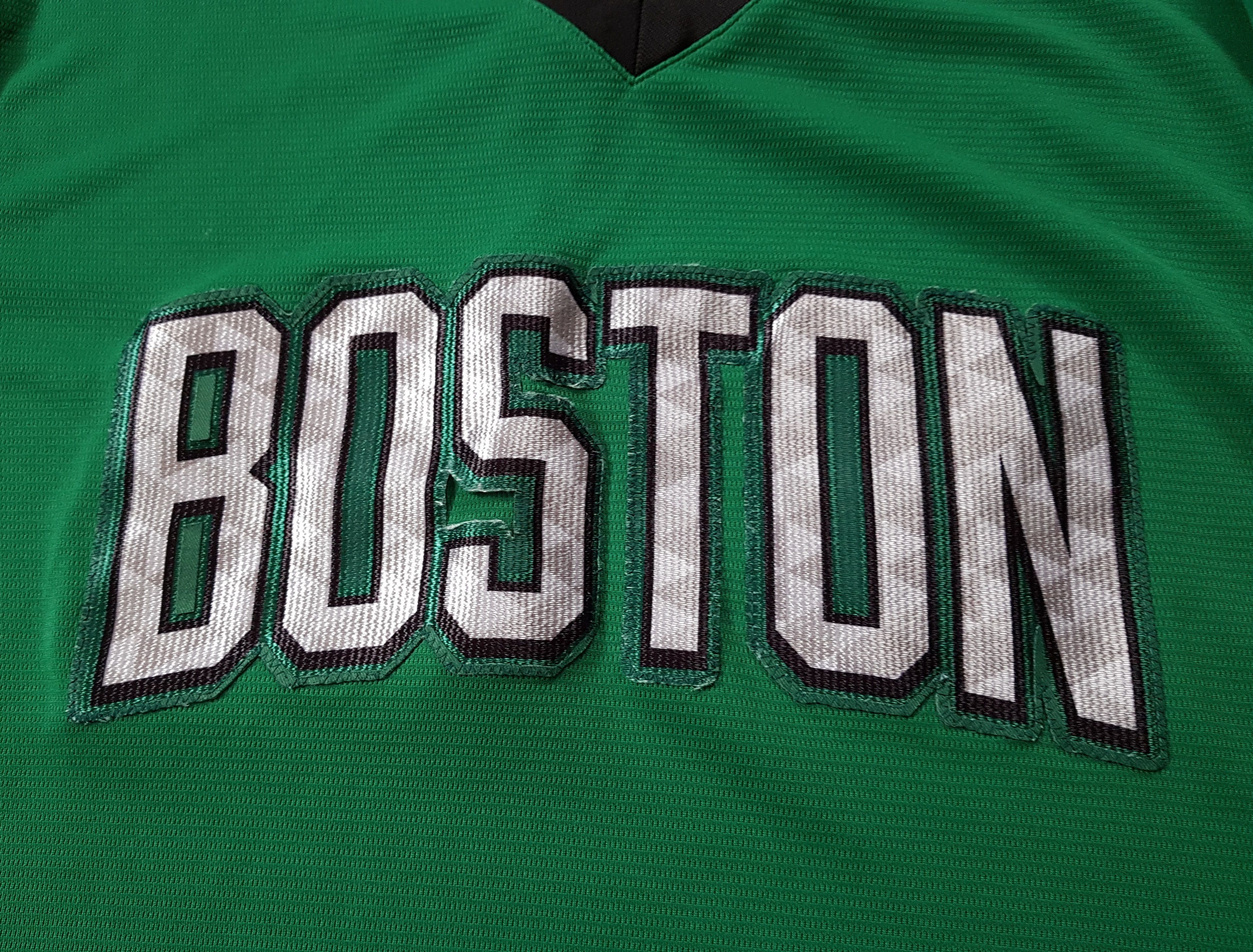 Majestic NBA Boston Celtics Majestic Jersey T Shirt Cool Base sz L Size US L / EU 52-54 / 3 - 4 Thumbnail