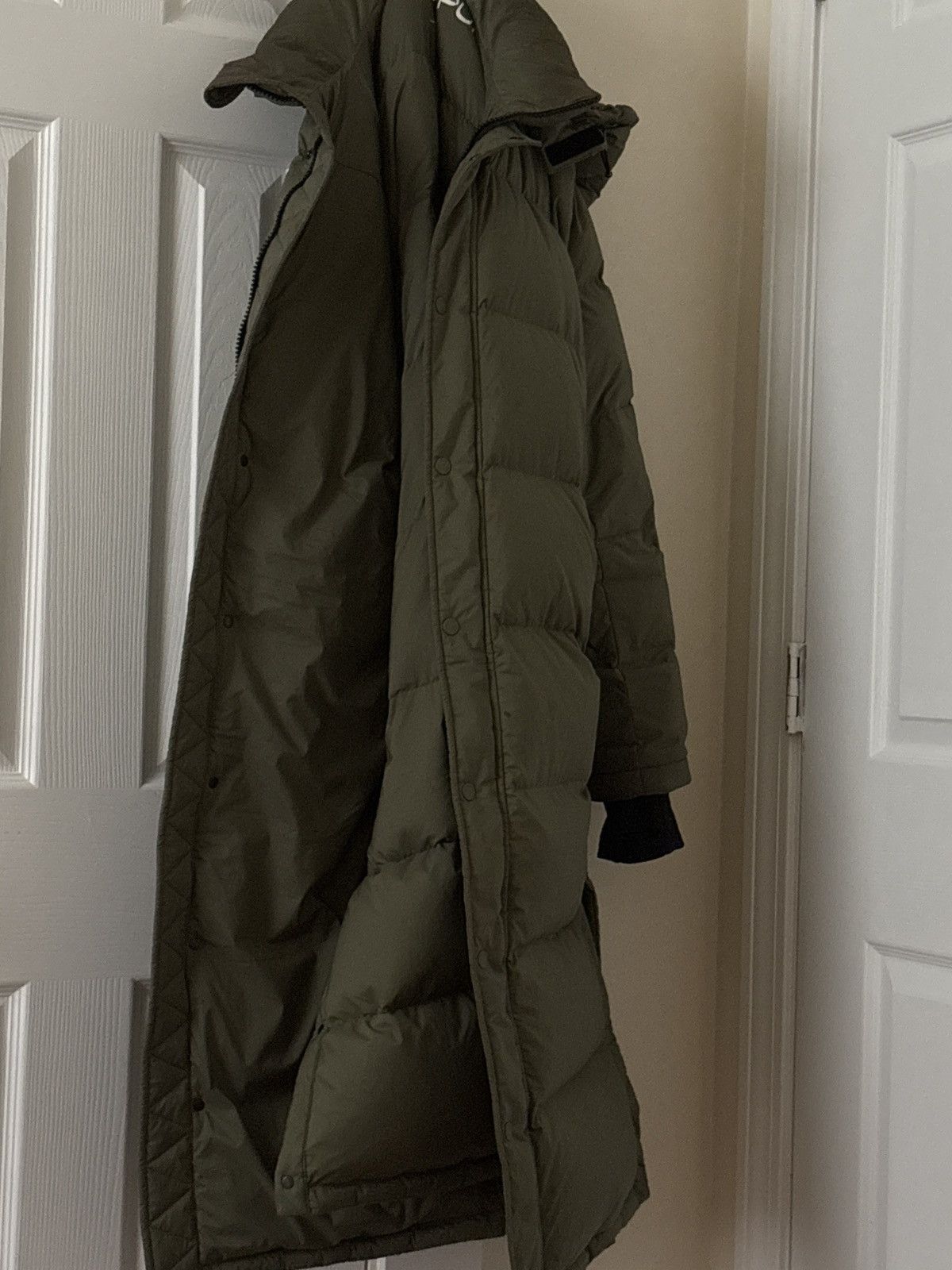 Aritzia The Super Puff™ Long - cliMATTE Size L / US 10 / IT 46 - 3 Thumbnail
