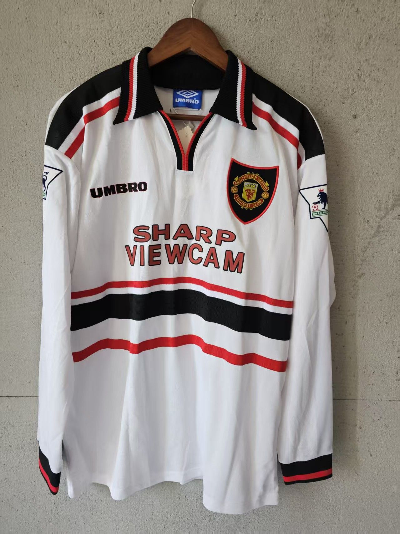 Other 1998 MUFC #7 David Beckham Jersey Away Longsleeve Size US XL / EU 56 / 4 - 2 Thumbnail