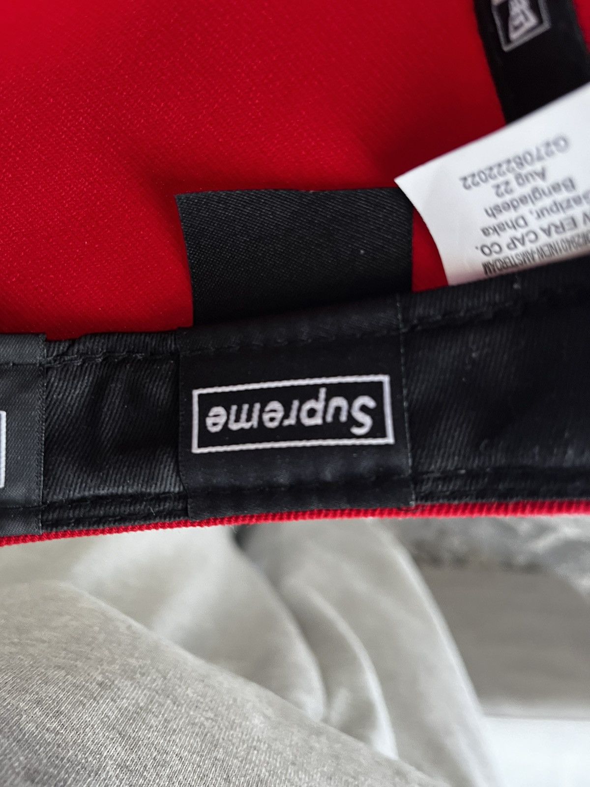 New Era × Supreme New Era Supreme Money Box Logo Size ONE SIZE - 4 Thumbnail
