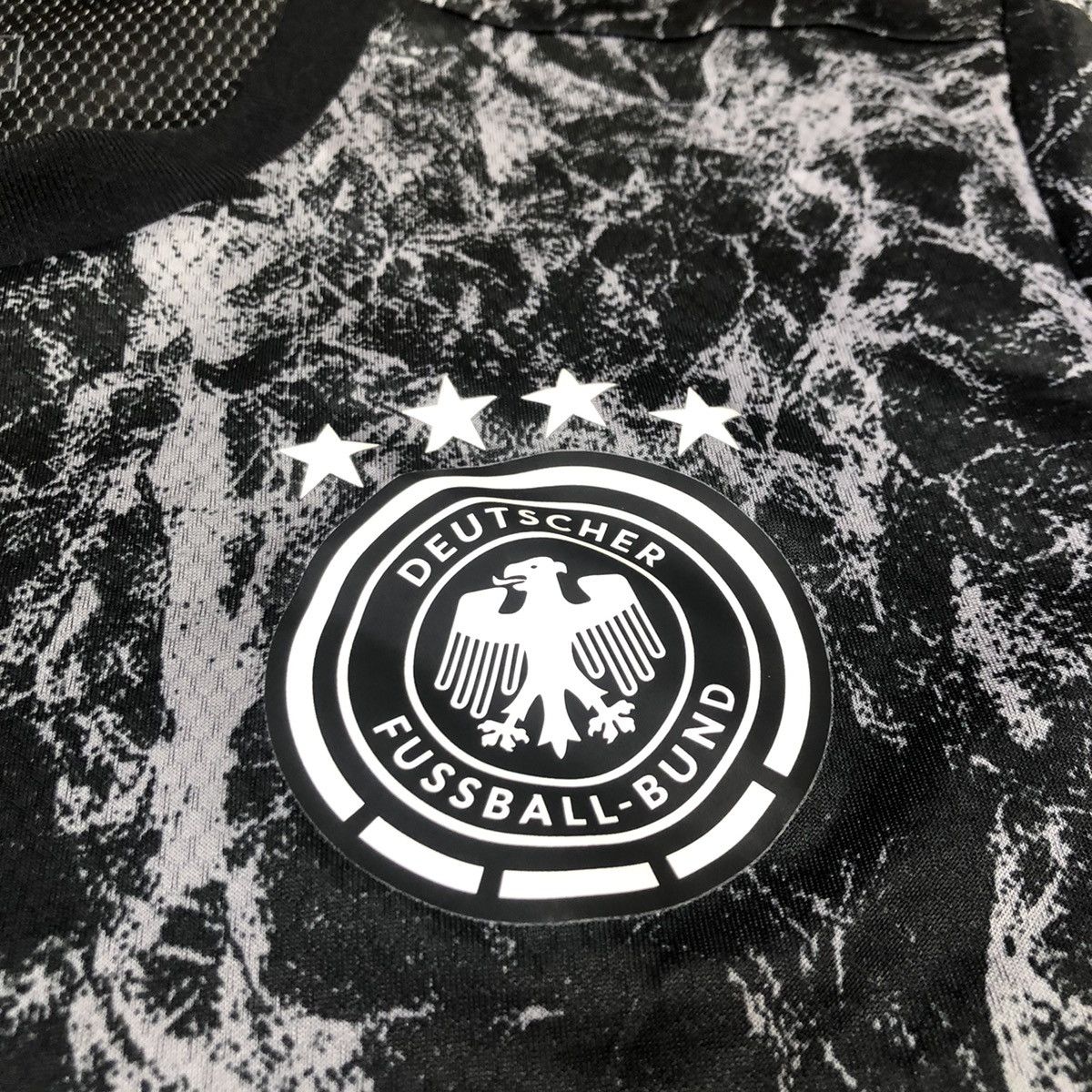 Adidas Germany 20/21 training jersey Size US L / EU 52-54 / 3 - 4 Thumbnail