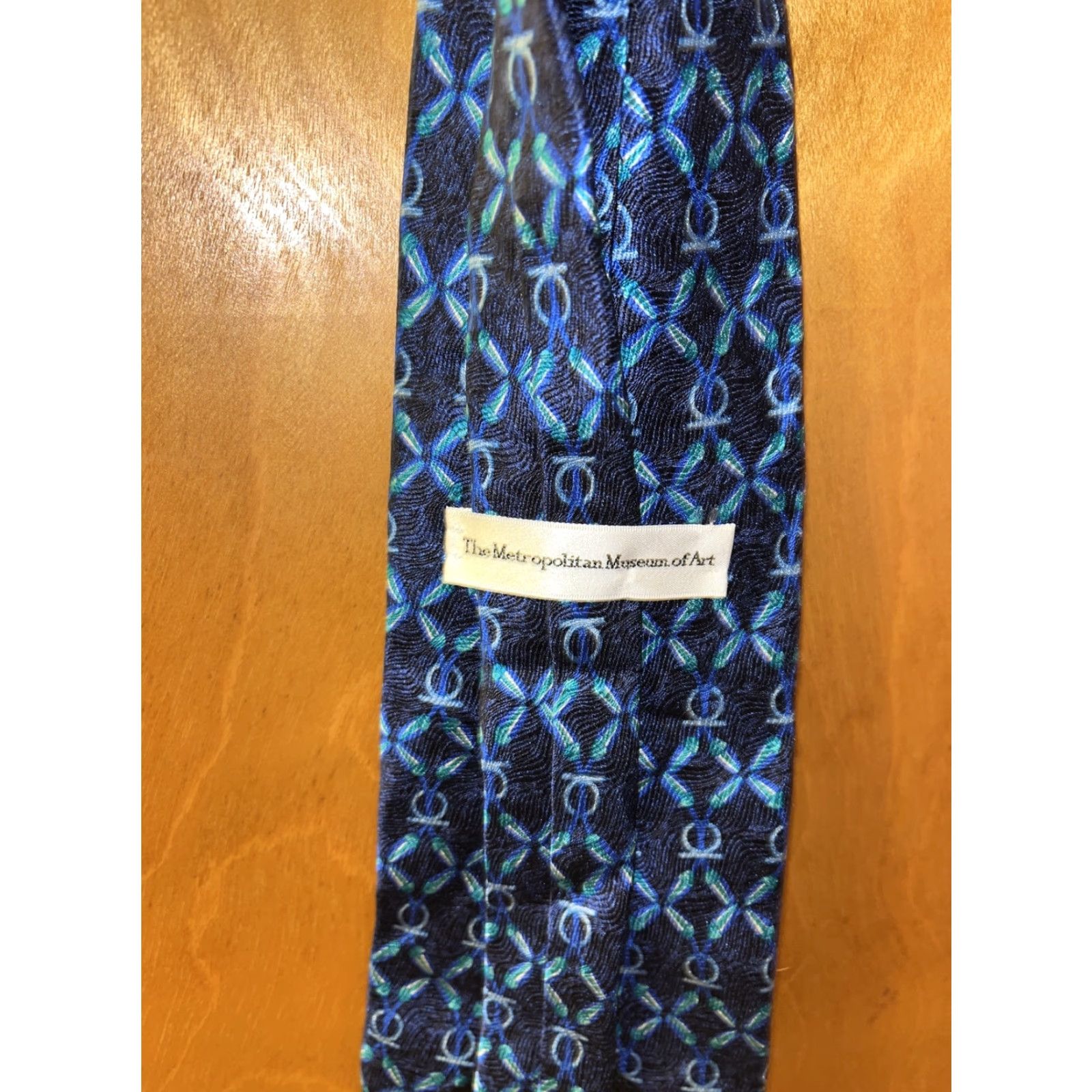 Vintage VINTAGE The Metropolitan Museum of Art Men's Silk Tie Blue Geometric Pattern Classic 57-60 Inches Accessories Size ONE SIZE - 3 Thumbnail