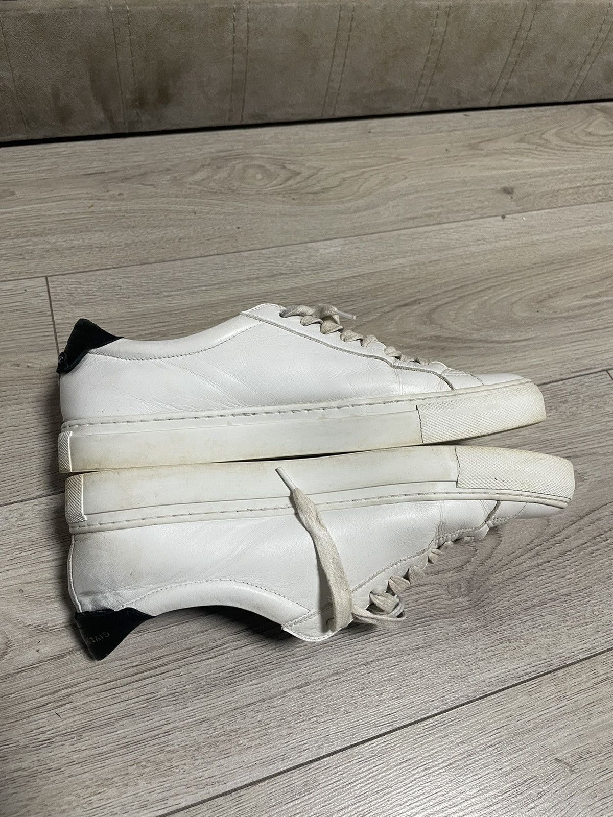 Givenchy Givenchy Urban Street Low White Leather Sneakers Size US 9.5 / EU 42-43 - 4 Thumbnail