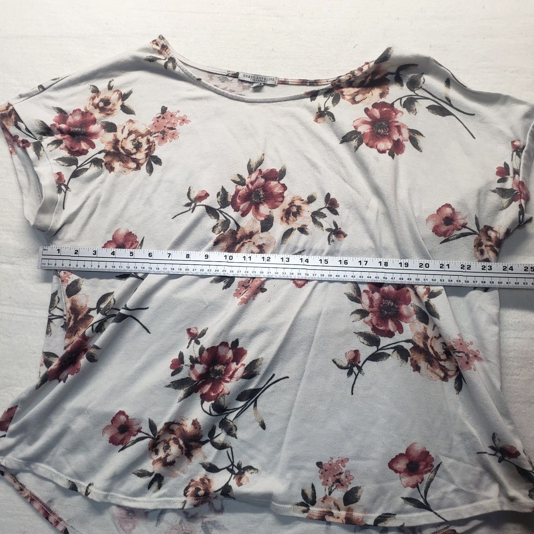 Vintage Envelope White W/ Red Floral Flowers Shirt Short Sleeve Adult Women's Size 2X Size XXL / US 16-18 / IT 52-54 - 4 Thumbnail