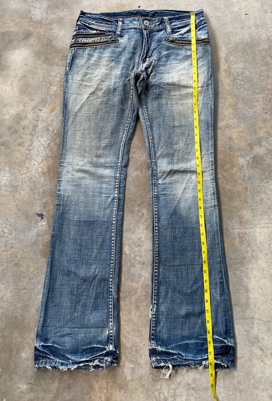 If Six Was Nine 💥Flare💥Vintage Edge Rupert Distressed Denim Size US 32 / EU 48 - 3 Thumbnail