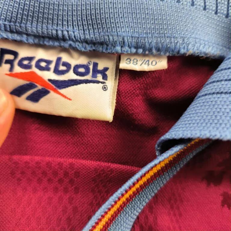 Reebok Aston Villa 1995-97 Reebok home football jersey size M Size US M / EU 48-50 / 2 - 4 Thumbnail