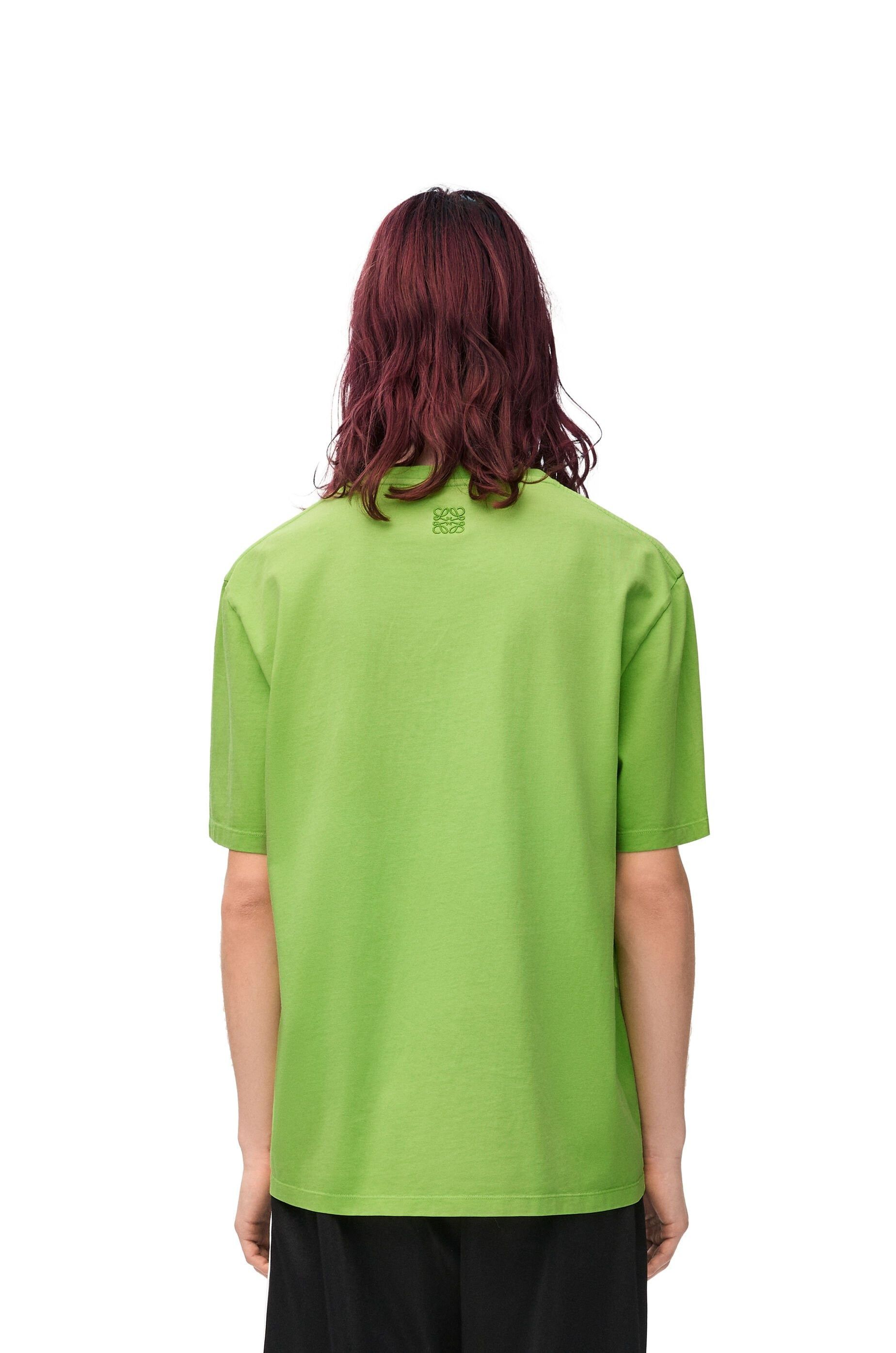 Loewe o1mle0226 Loose Fit T-Shirt in Green Size US XXL / EU 58 / 5 - 4 Thumbnail