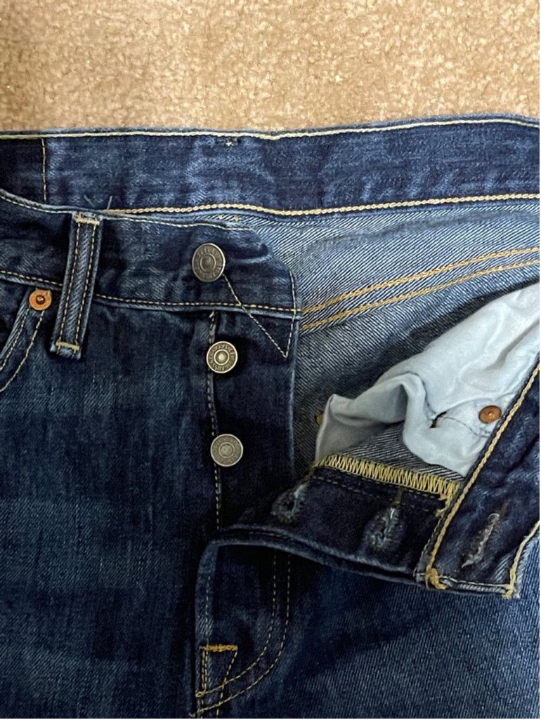 Levi's Men’s Levi 501 Jeans sz-29 Size US 29 - 5 Thumbnail
