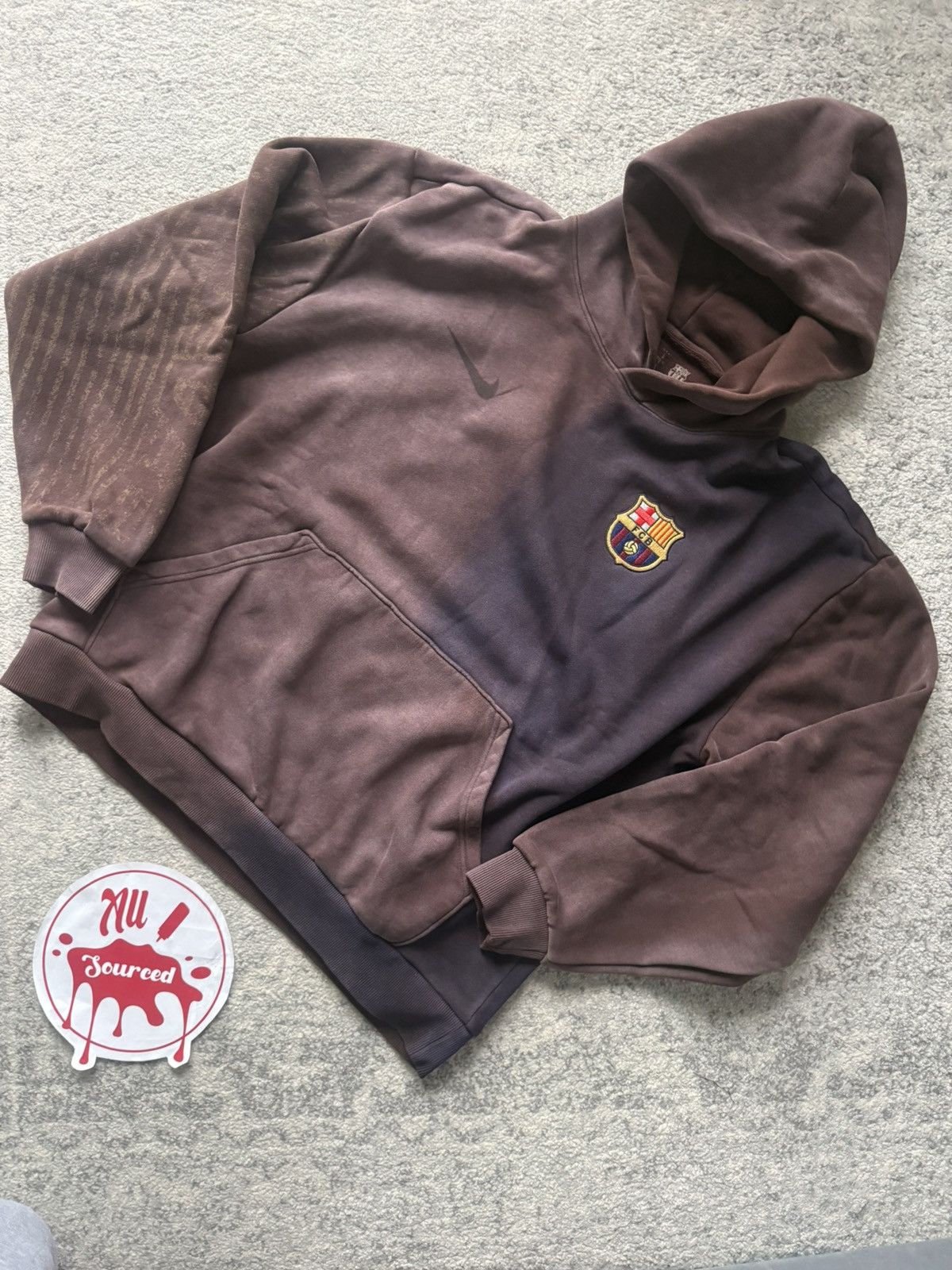 トップス Travis Scott Nike FC Barcelona Hoodie Travis Scott x Nike x FC Barcelona Spray Logo Hoodie Black