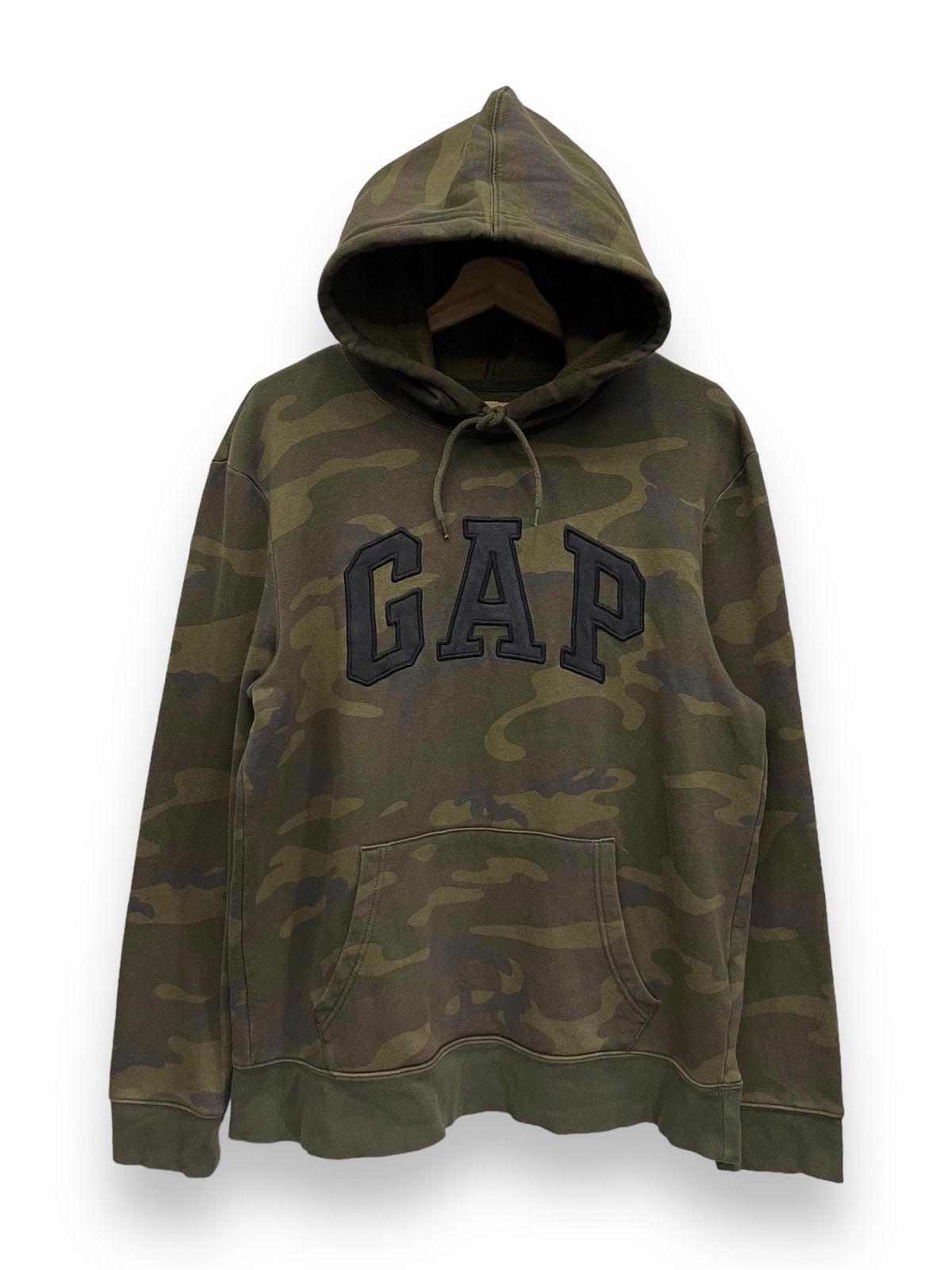 image of Verygap Logo Arc Gree Camo Sweater Hoodie in Green Camo, Men's (Size Medium)