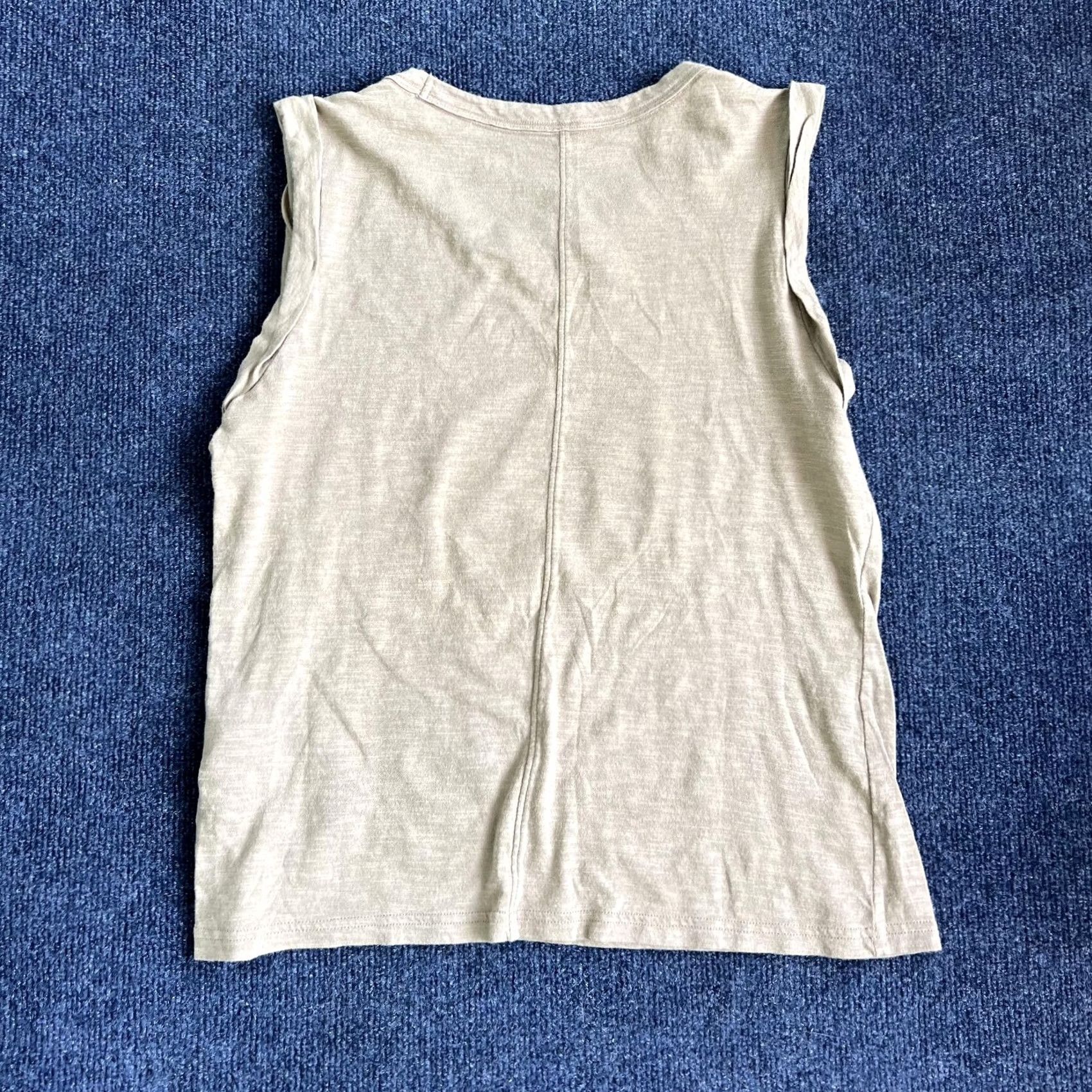 Banana Republic Banana Republic Shirt Womens Medium Beige Guide Logo Sleeveless Tank Tee T-Shirt Size M / US 6-8 / IT 42-44 - 4 Thumbnail