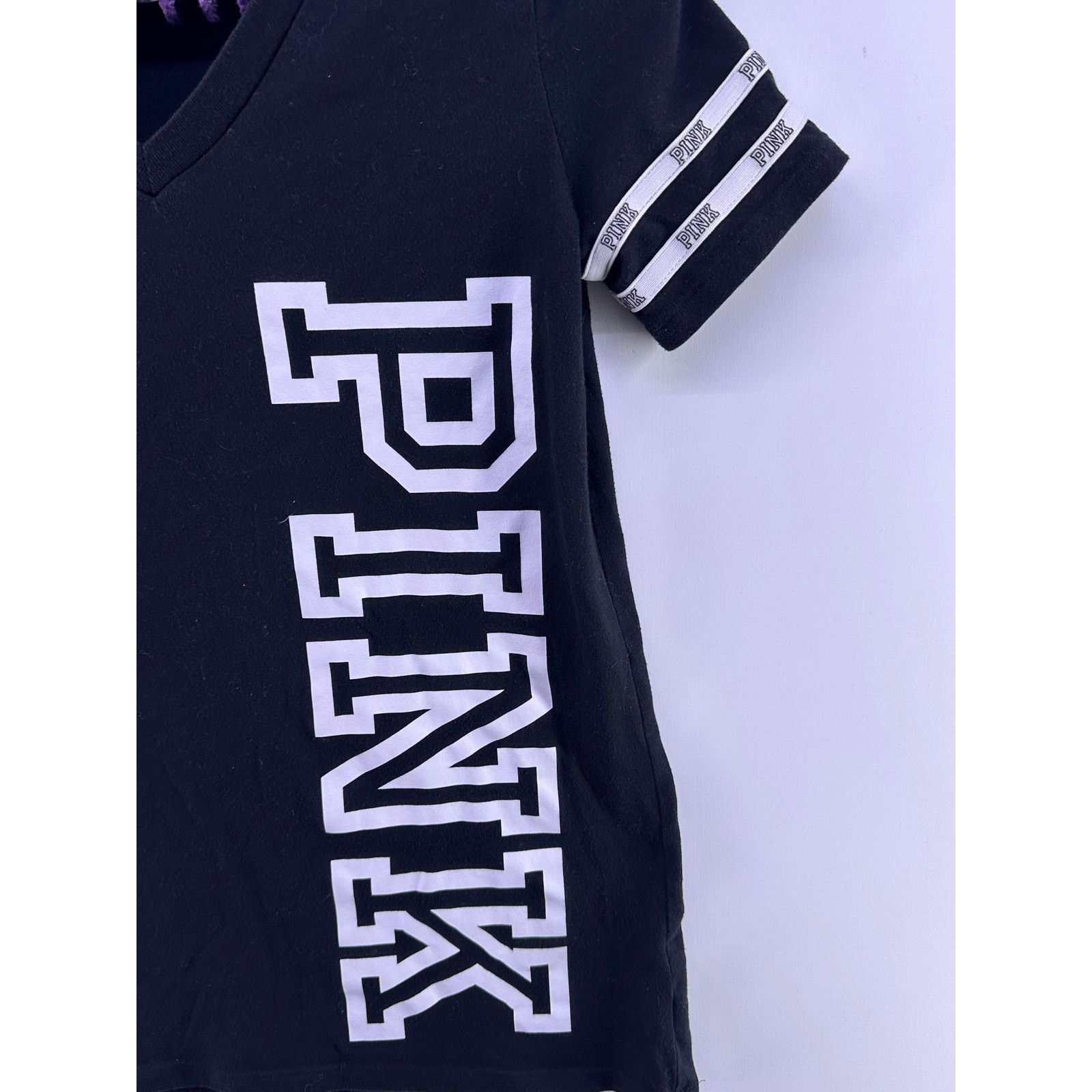 Pink Black and White VS Pink Tshirt Size XS Size XS / US 0-2 / IT 36-38 - 4 Thumbnail