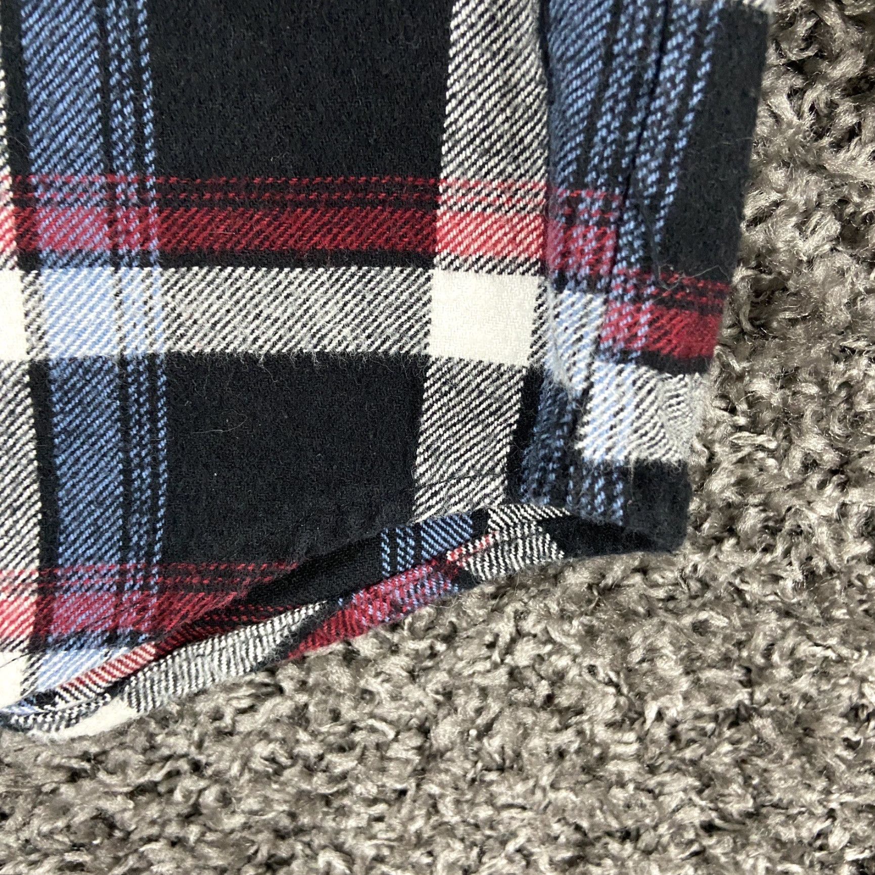 Vintage VINTAGE Americanware Flannel Red Plaid Shirt Men M Long Sleeve Button-Up (Red) Mens Medium Plaid Flannel Shirt Size US M / EU 48-50 / 2 - 2 Thumbnail
