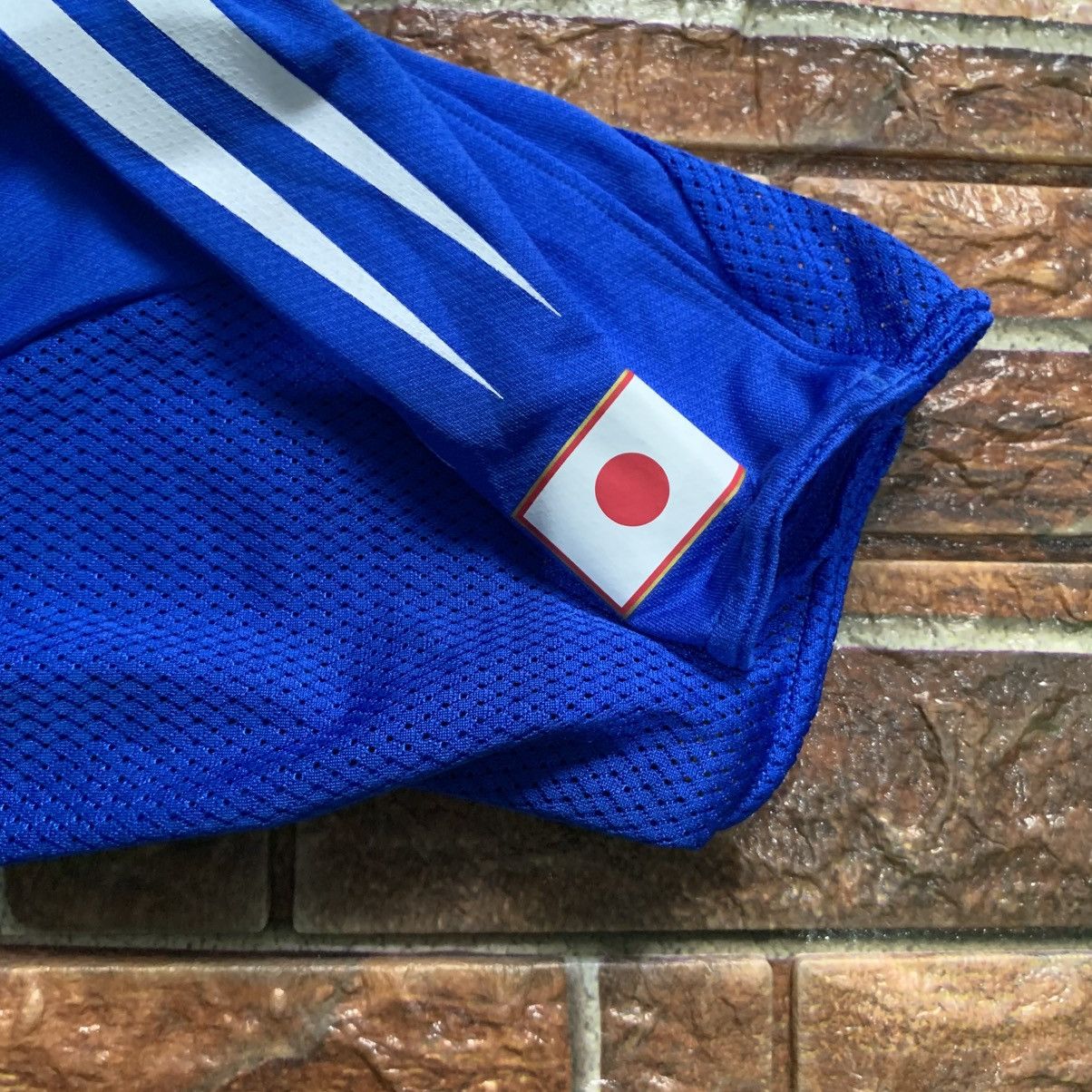 Adidas Japan 2004 Vintage Jersey Size US L / EU 52-54 / 3 - 3 Thumbnail