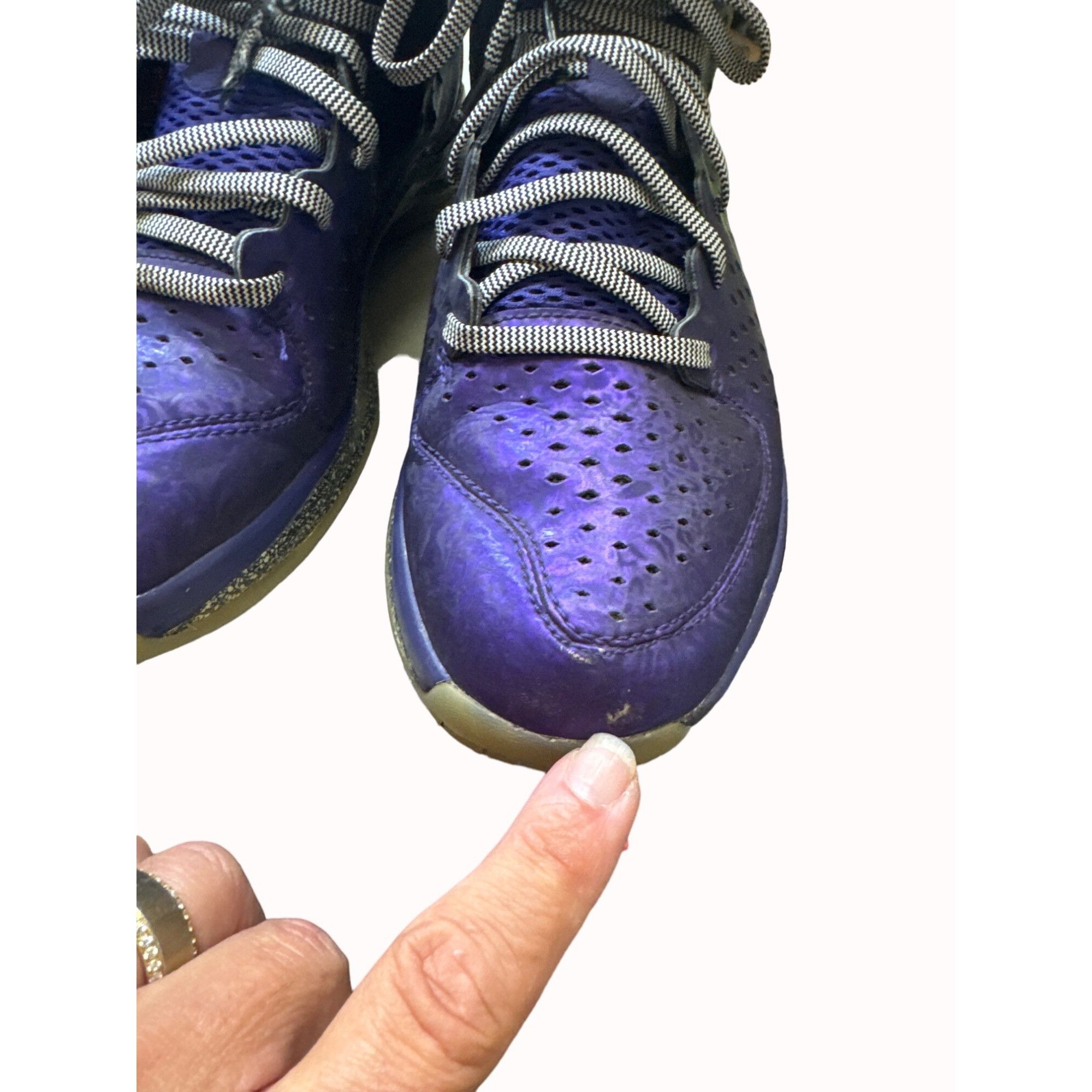 Adidas Adidas Rose Night Before Xmas 2012 men’s purple basketball s Size US 8.5 / EU 41-42 - 6 Thumbnail