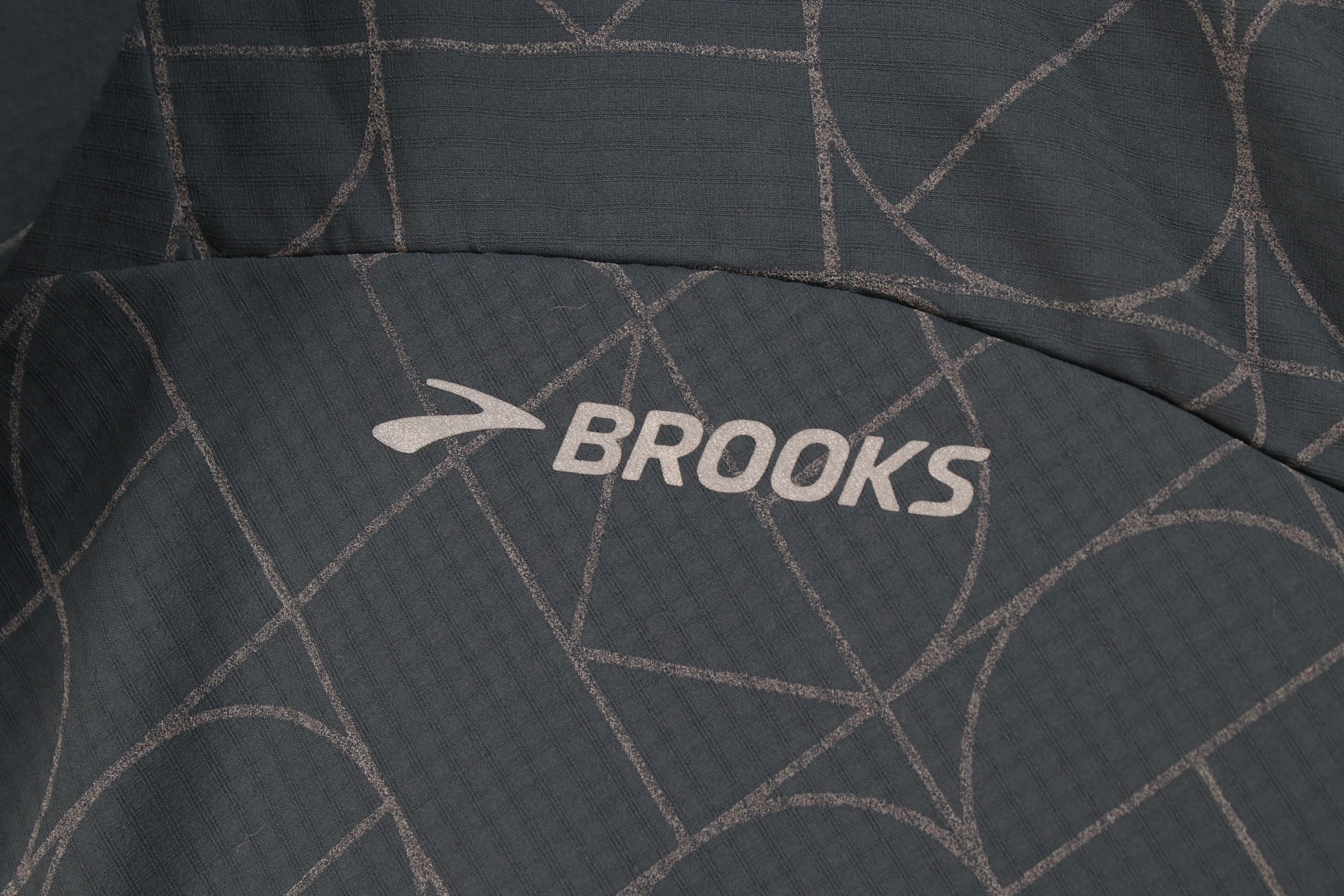 Brooks Brooks Running Geometric Full Zip Hooded Jacket Gray Size US M / EU 48-50 / 2 - 4 Thumbnail