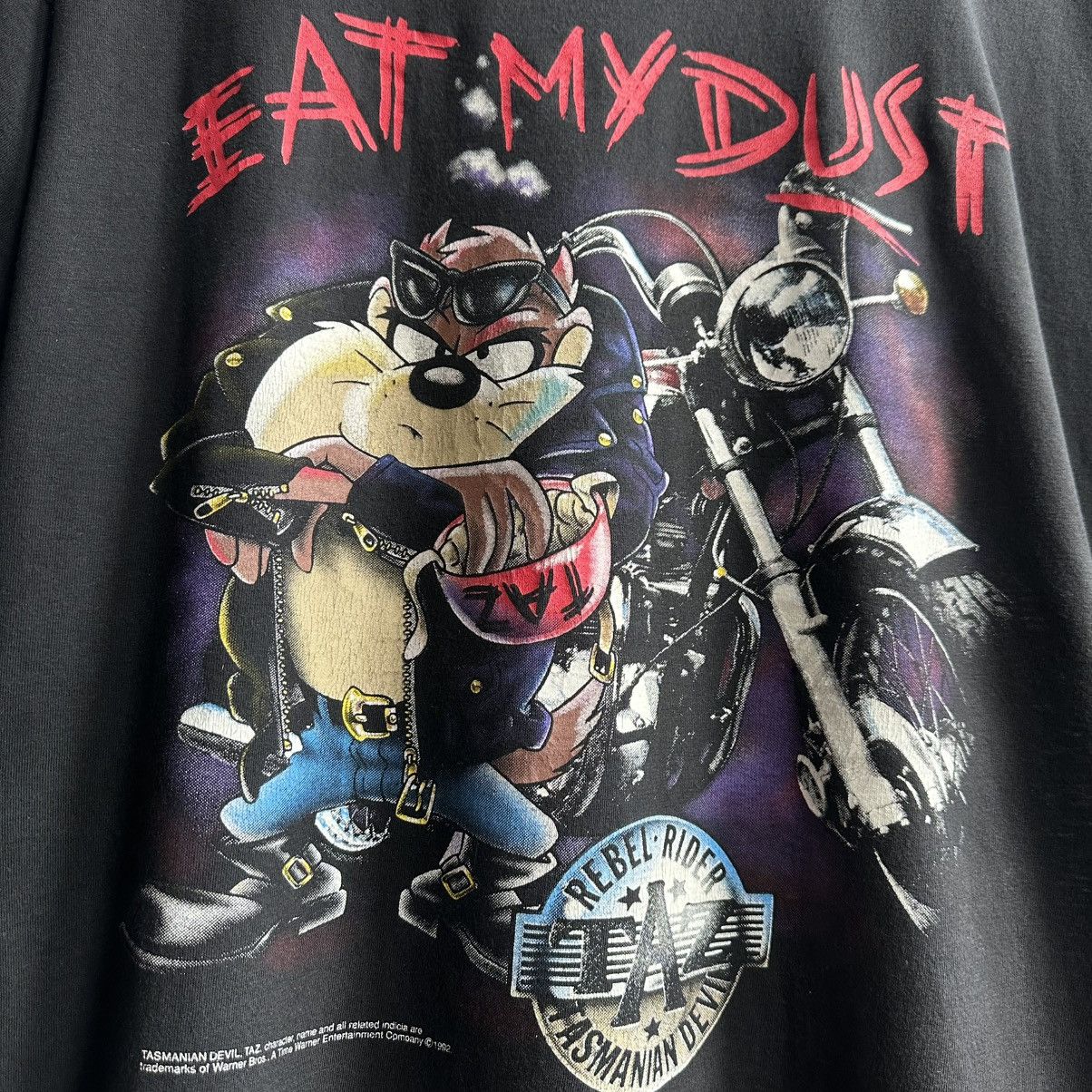 Cartoon Network × Vintage × Warner Bros Vintage 1992 Taz Tasmanian Devil Rider Warner Bros Tee Size US XL / EU 56 / 4 - 3 Thumbnail