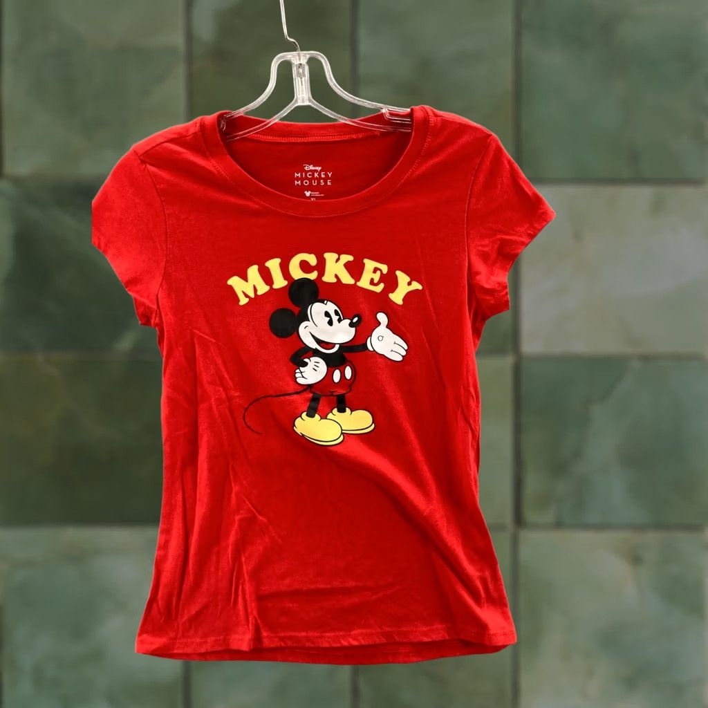 Disney Disney Mickey Mouse T-Shirt Womens XL Poly/cotton Red Logo Disney Shirt Womens XL Red Mickey Mouse T-Shirt Classic Disney Theme 90s (adjusted) Size XL / US 12-14 / IT 48-50 - 1 Thumbnail