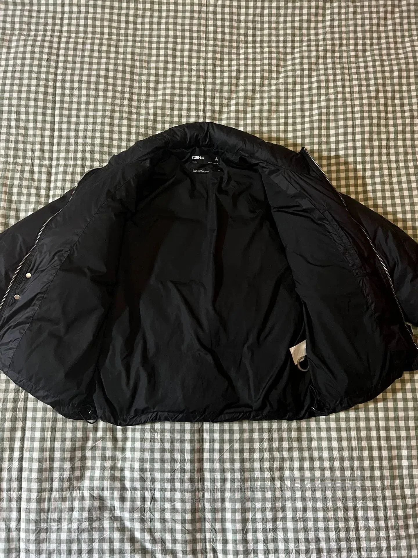 C2H4 oversized black metallic skeleton puffer jacket. Size US S / EU 44-46 / 1 - 6 Thumbnail