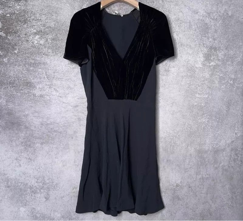Miu Miu MIU MIU Women's Dress Size 42 Size M / US 6-8 / IT 42-44 - 1 Thumbnail