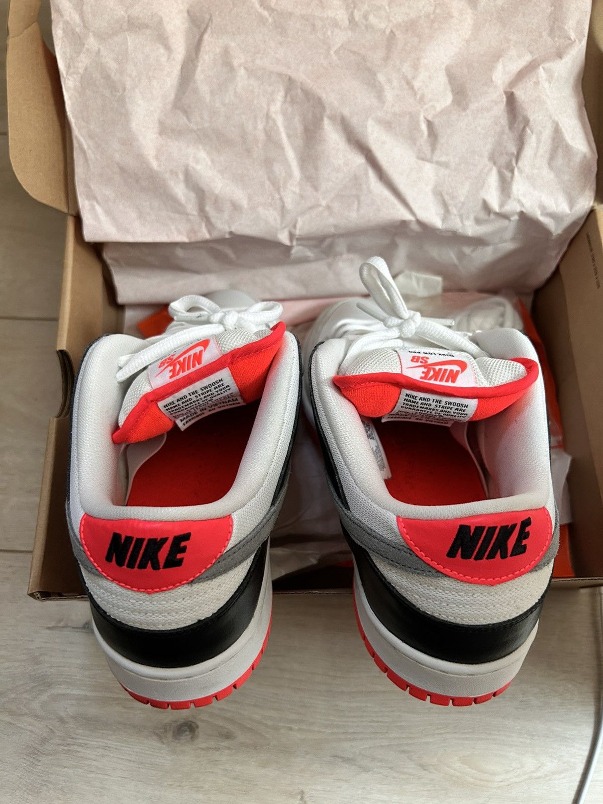 Nike Nike Dunk Low SB ‘AM 90 Infrared’ Size 10 Size US 10 / EU 43 - 4 Thumbnail