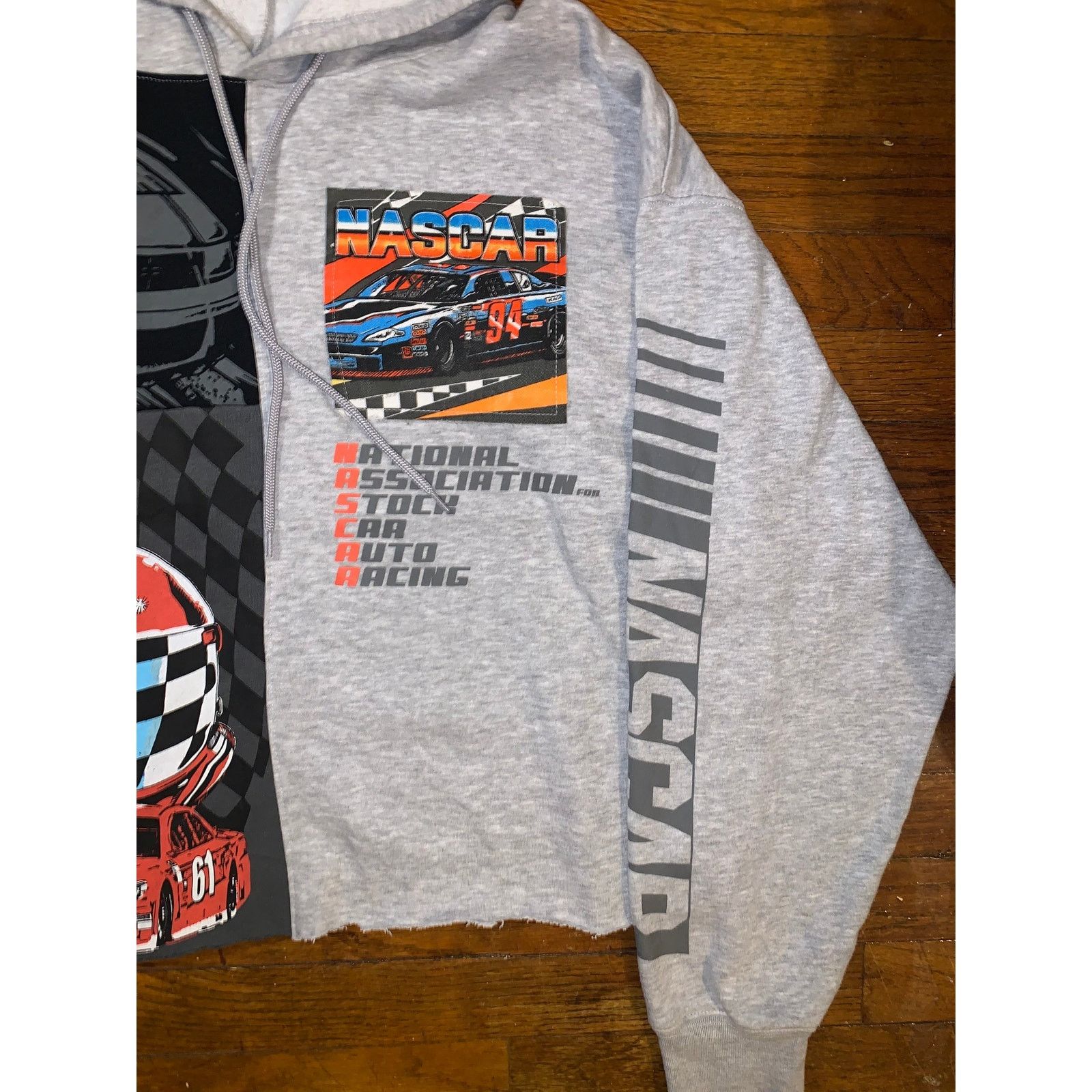 NASCAR NASCAR Cropped Racing Hoodie Gray Spliced Graphic Boxy Fit Size US M / EU 48-50 / 2 - 3 Thumbnail