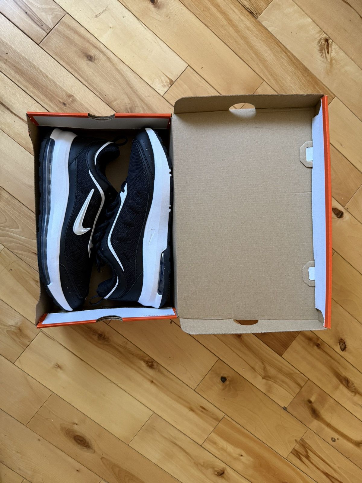 Nike Nike Air Max AP Size US 12 / EU 45 - 6 Thumbnail
