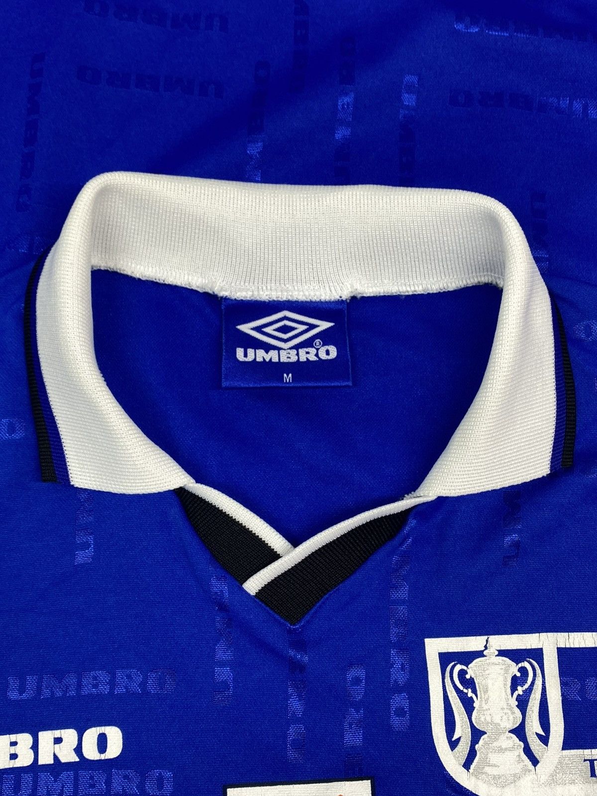 Umbro Vintage Umbro England The F.A. CUP 1998/99 Away Jersey Size US M / EU 48-50 / 2 - 20 Thumbnail